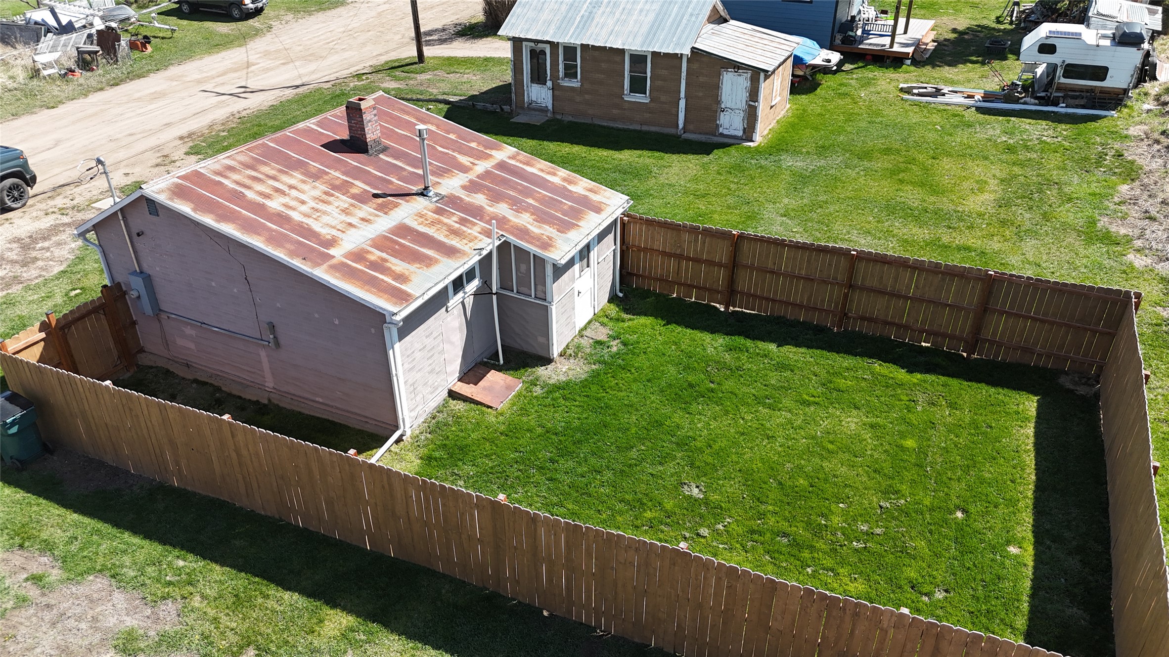 108 E Hickey Street Property Photo 16