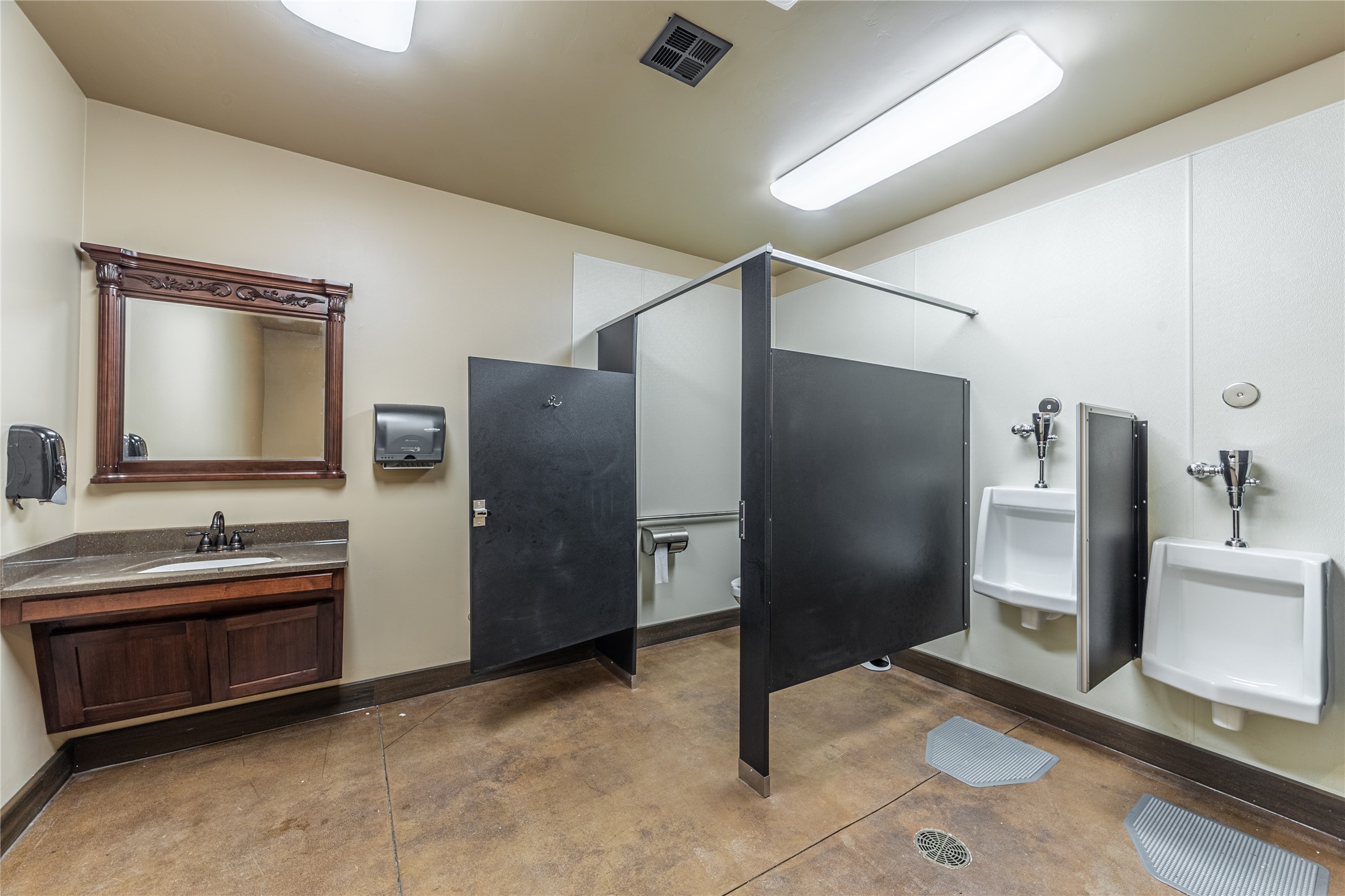 1187 & 1195 Hodgson Road Property Photo 136
