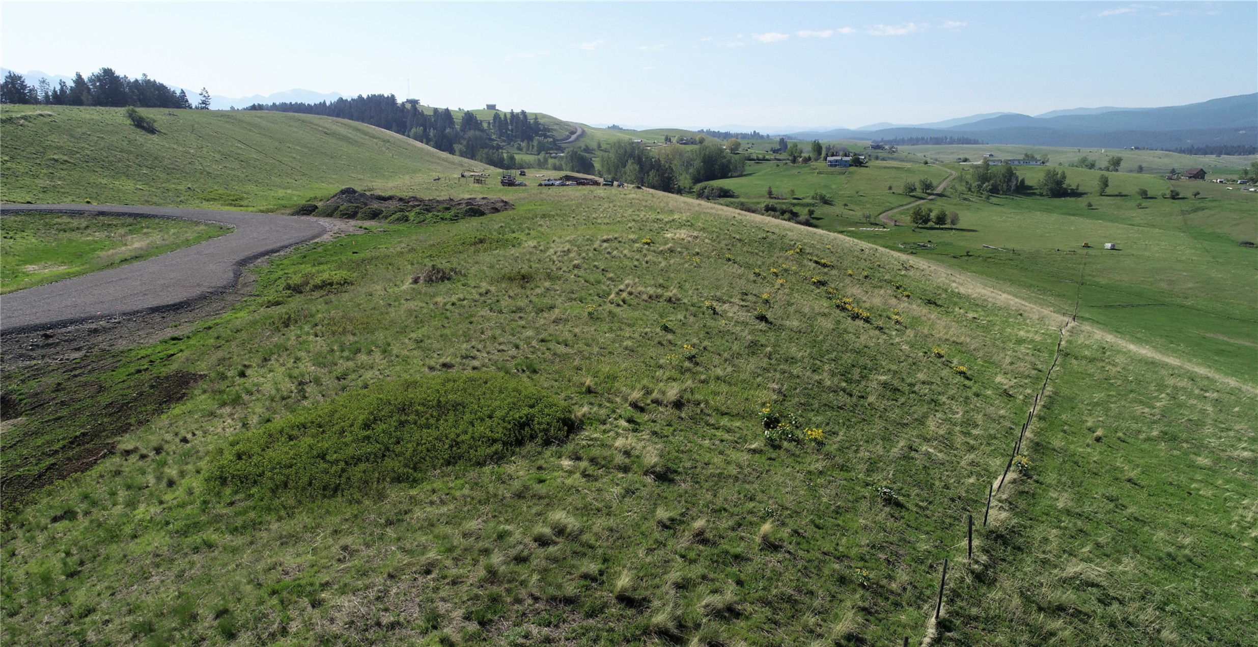 132 Grassy Loop Property Photo 2