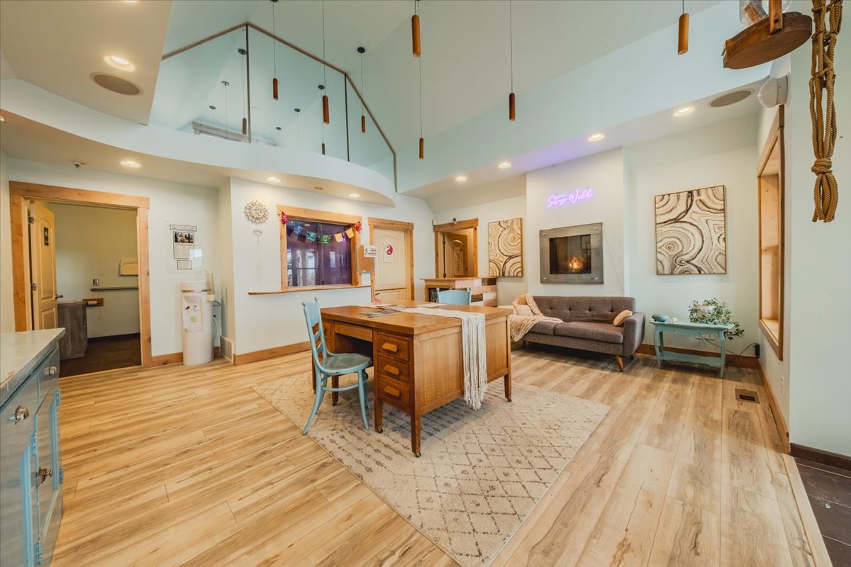 77 Deer Creek Road Property Photo 8
