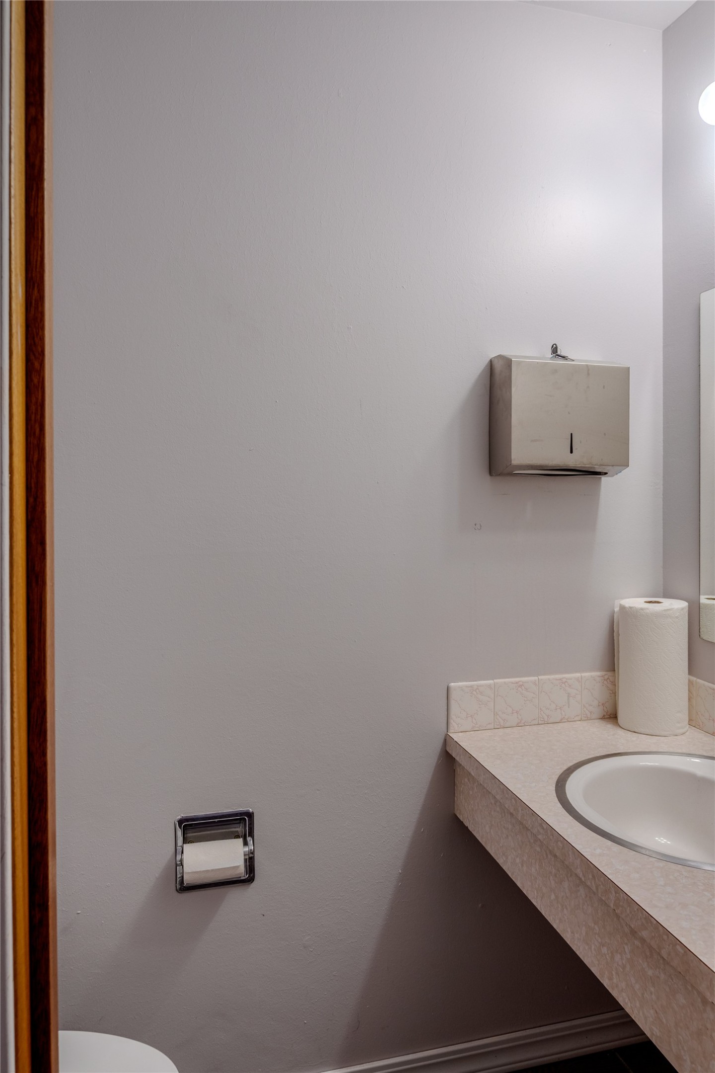 320 Mineral Avenue Property Photo 47