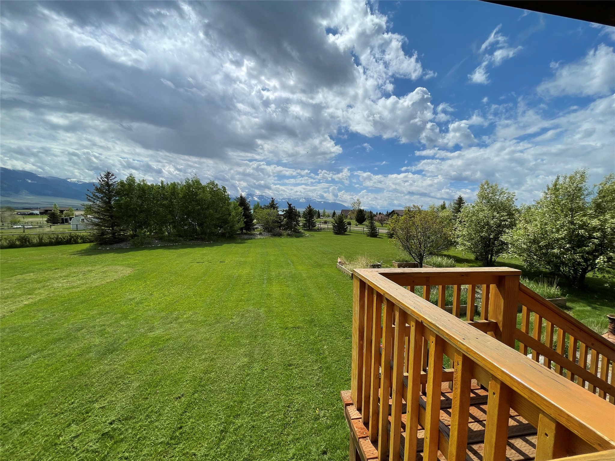 13 Coachman Lane Property Photo 35