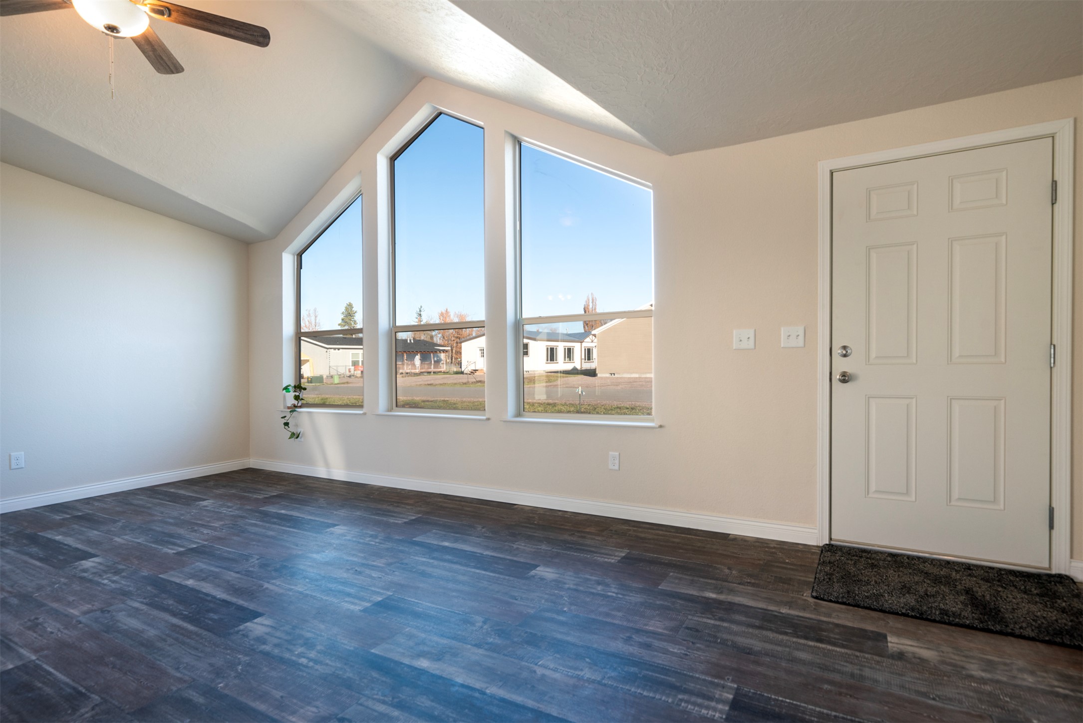 132 Wolverine Drive Property Photo 3