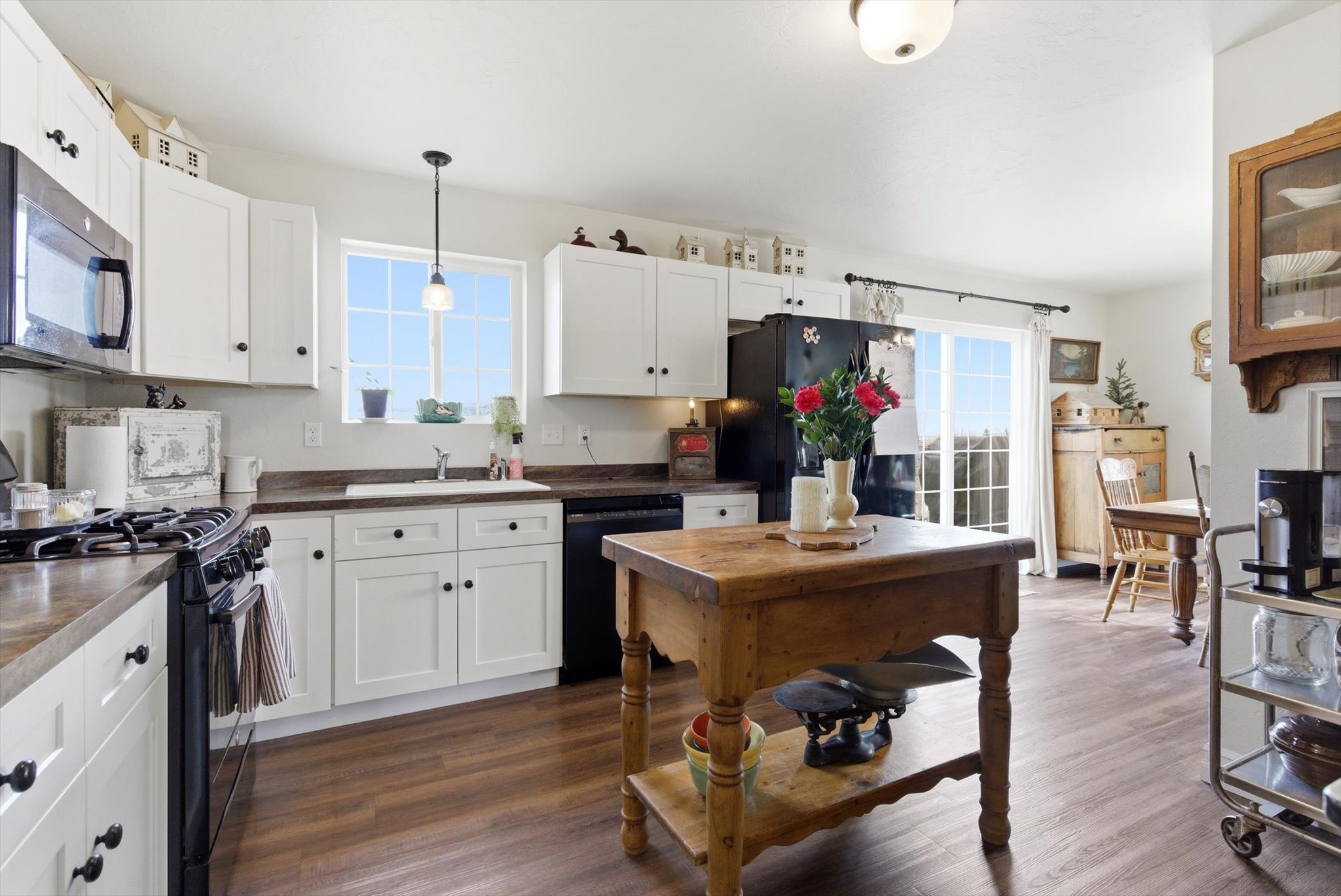 1237 Mackinaw Loop Property Photo 13