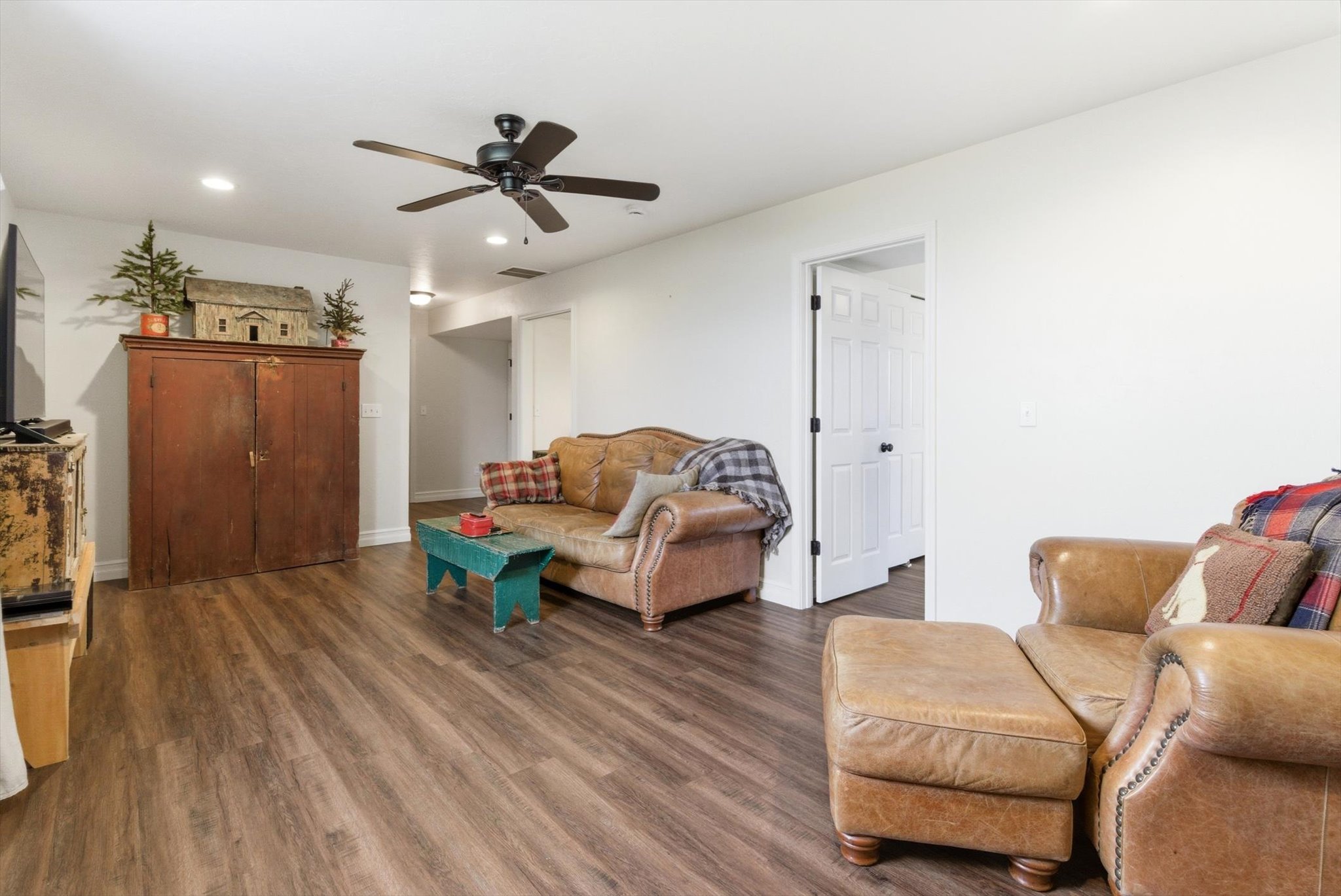1237 Mackinaw Loop Property Photo 25