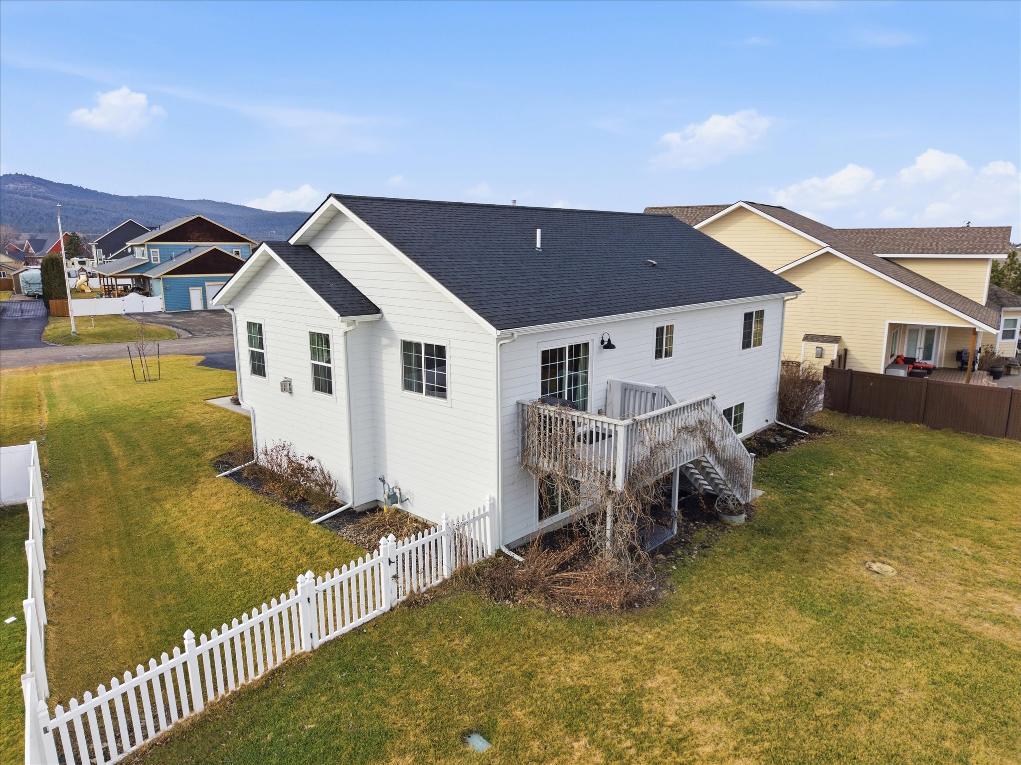 1237 Mackinaw Loop Property Photo 43