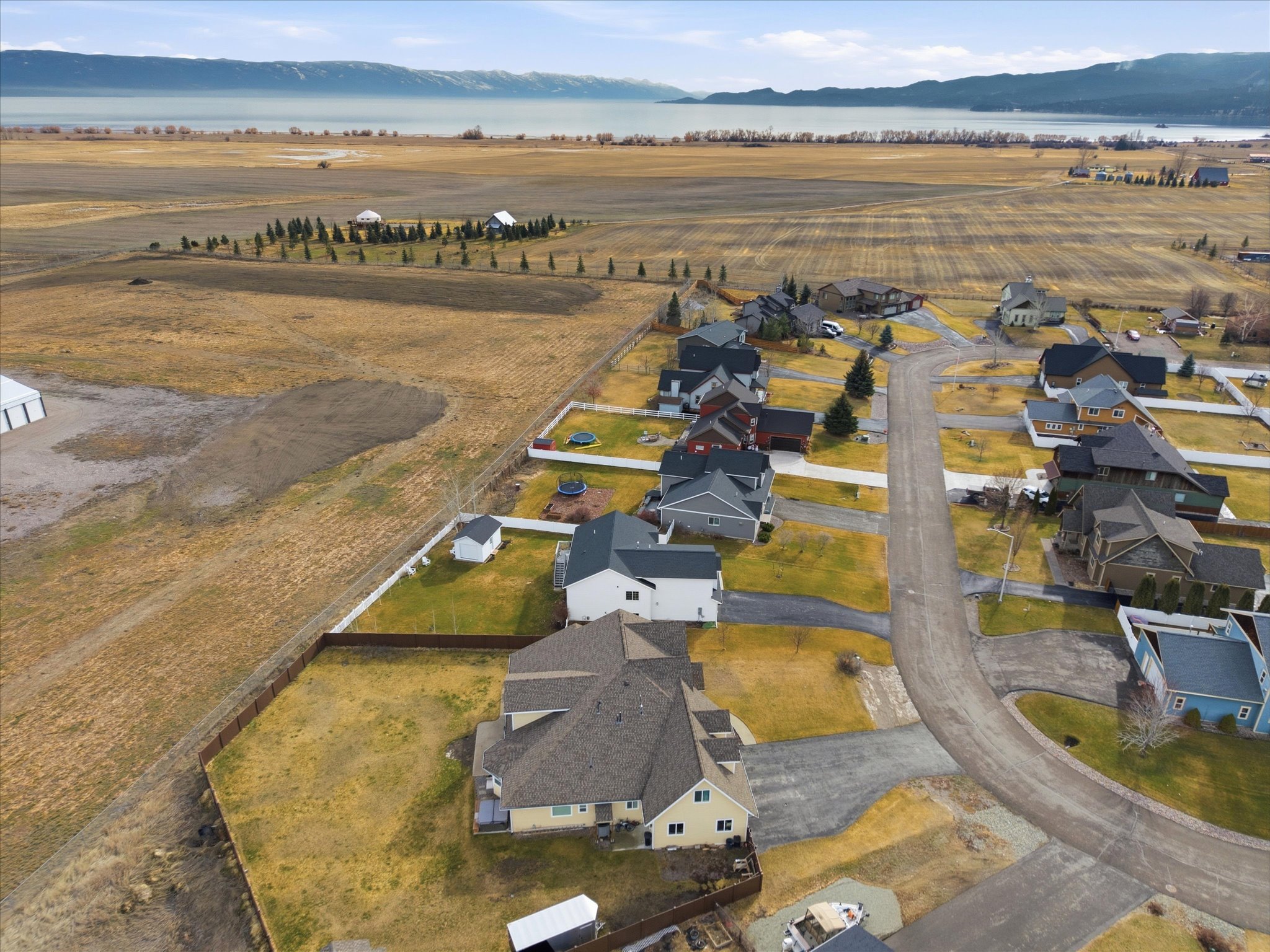 1237 Mackinaw Loop Property Photo 45