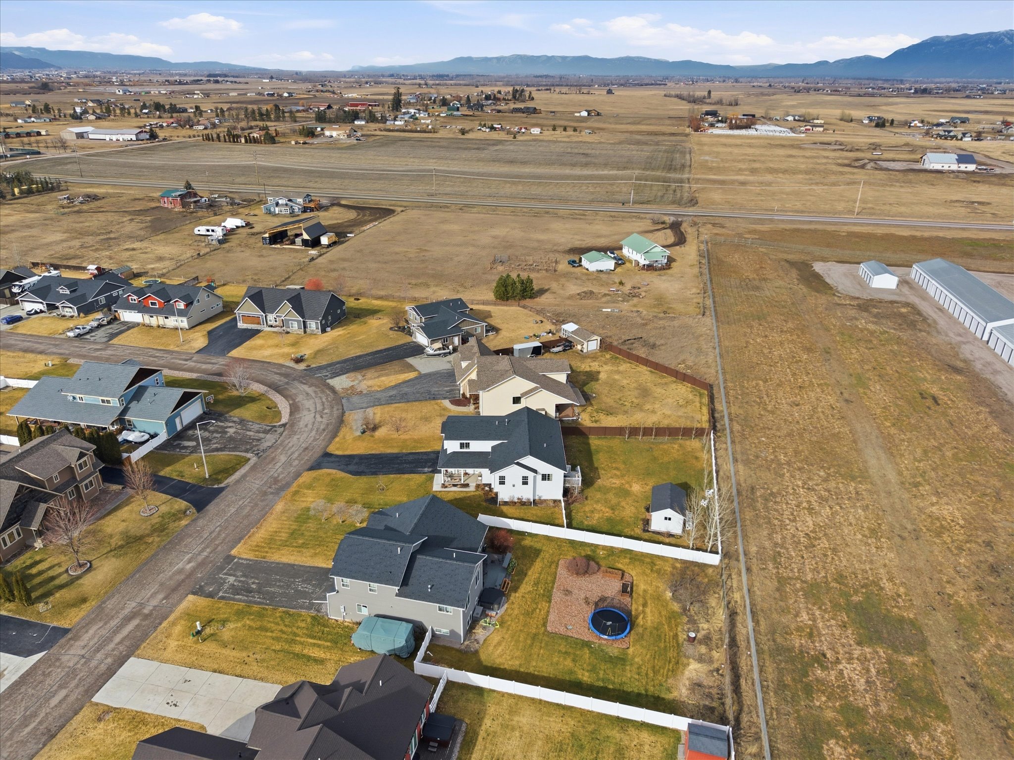 1237 Mackinaw Loop Property Photo 47