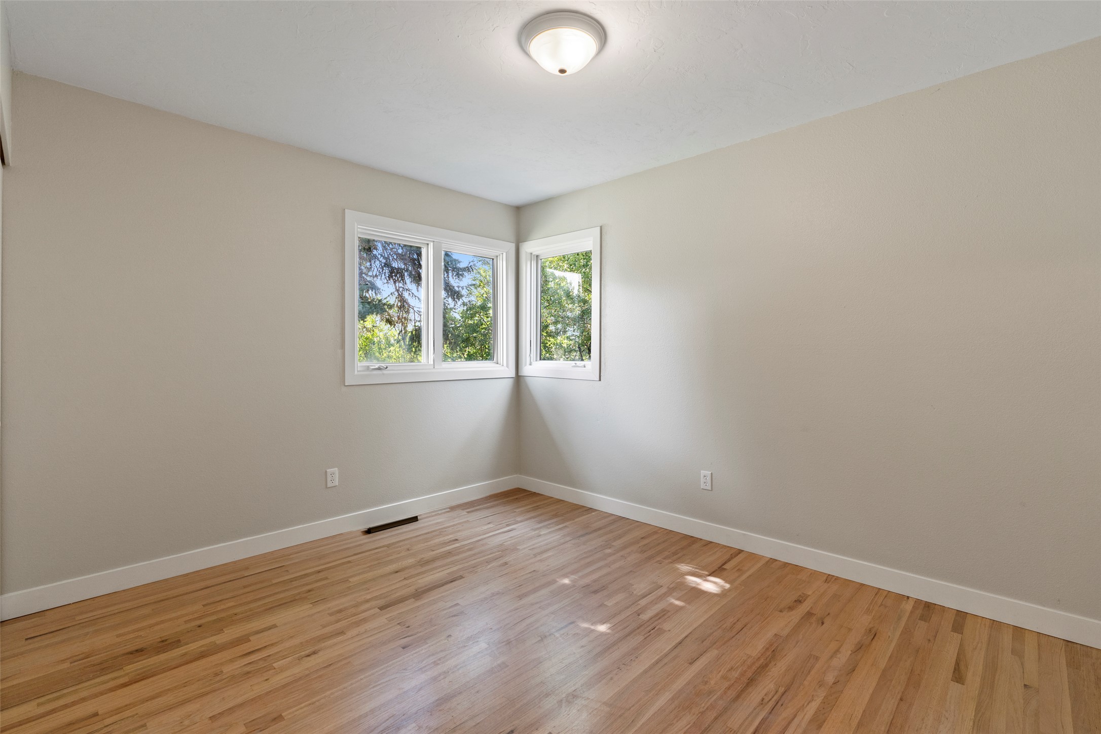 427 S Spruce Street Property Photo 34