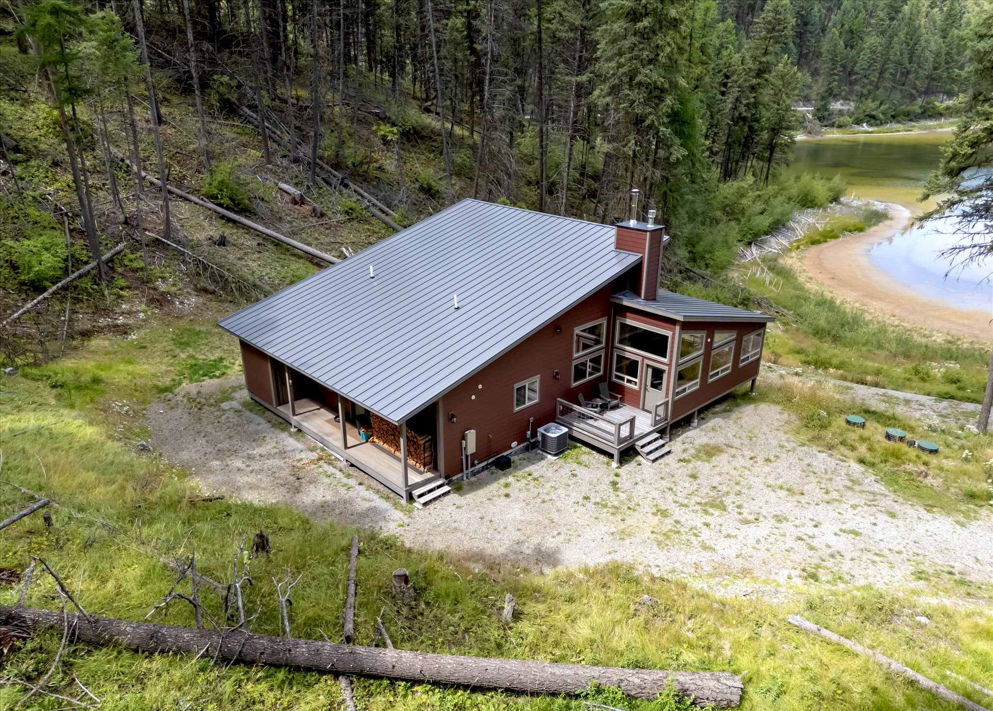 776 Summerville Road Property Photo 3