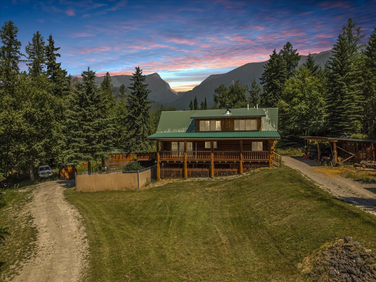2236 Griffith Creek Road Property Photo 1