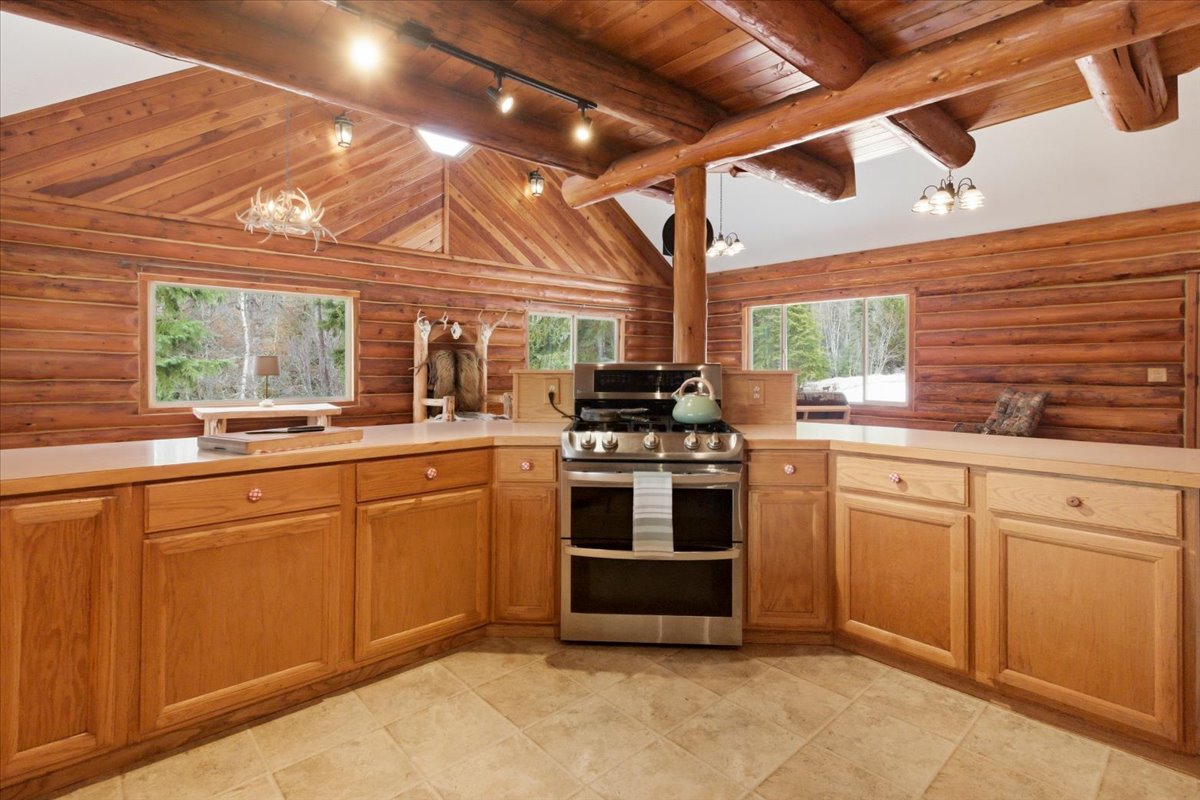 2236 Griffith Creek Road Property Photo 6