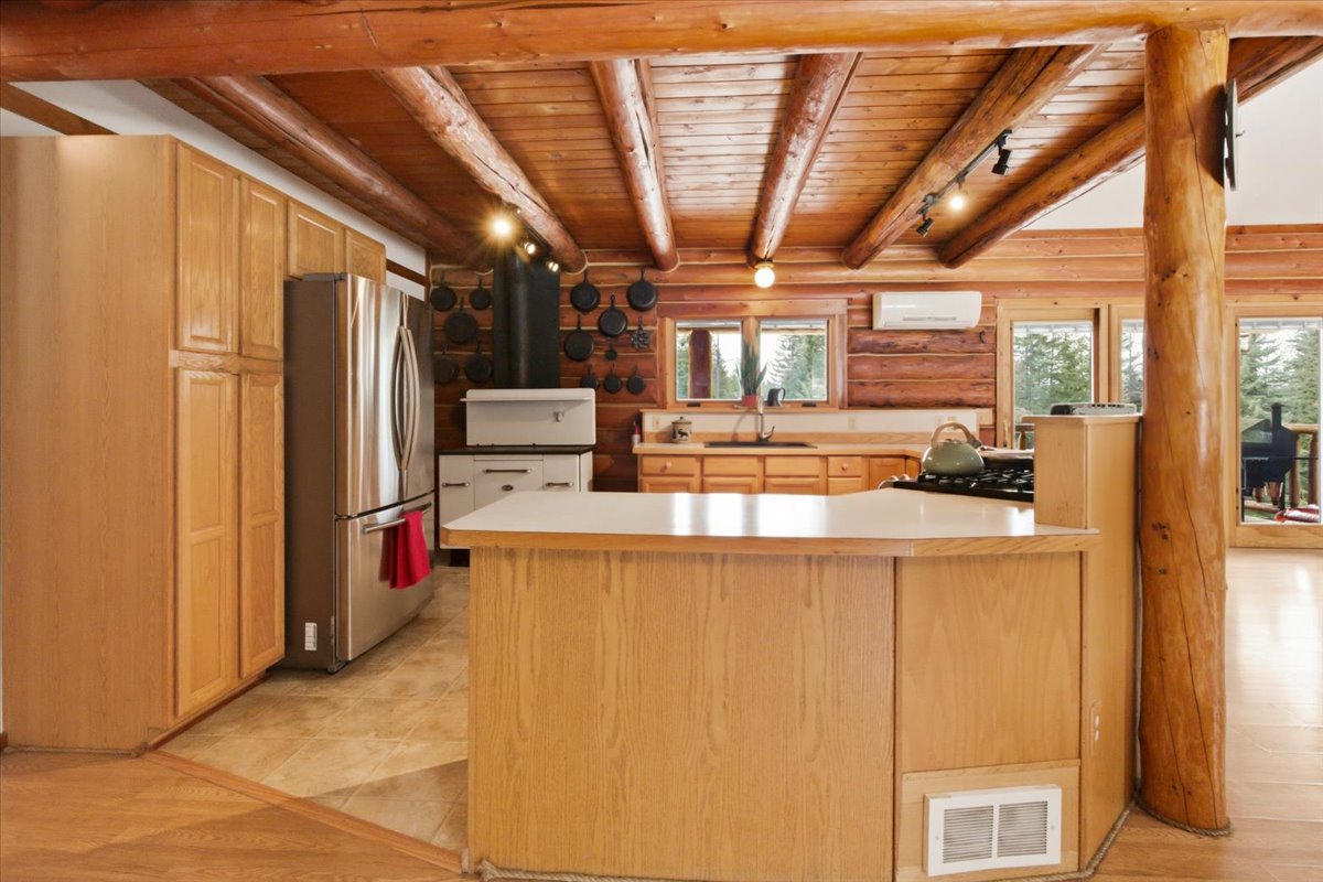 2236 Griffith Creek Road Property Photo 11