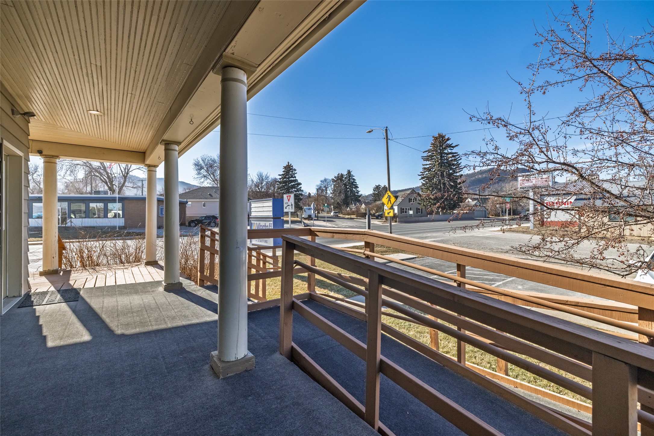 204 E Lyndale Avenue Property Photo 40