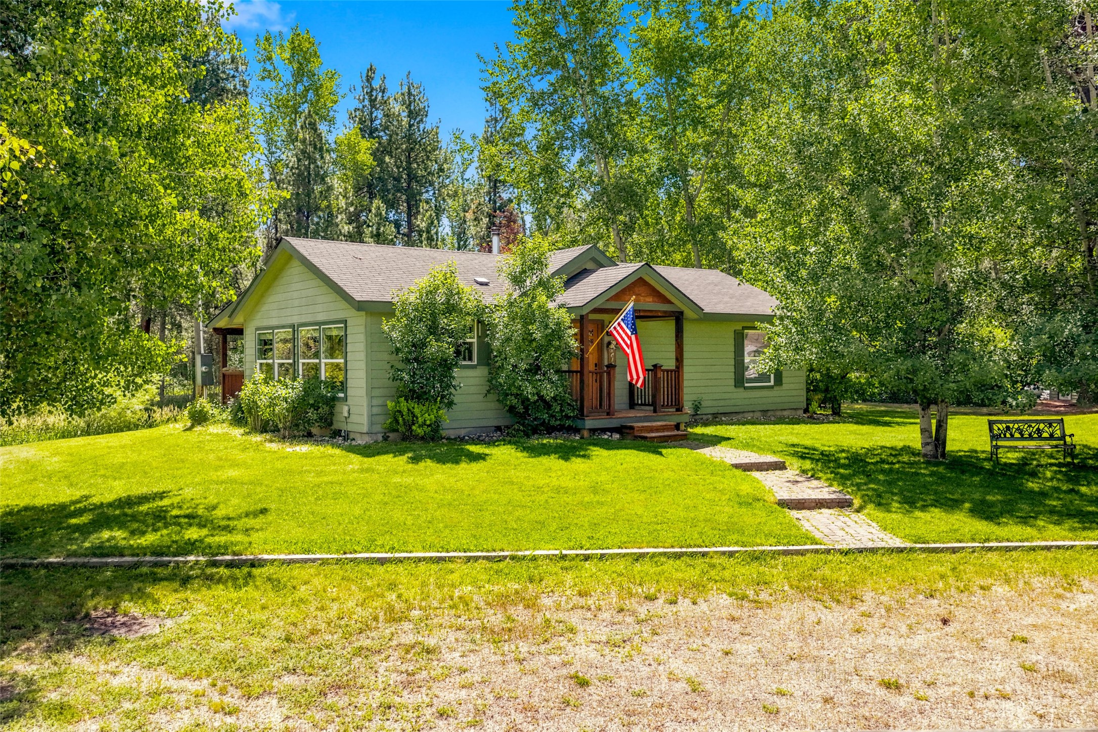 2848 E Gorus Loop Property Photo 6