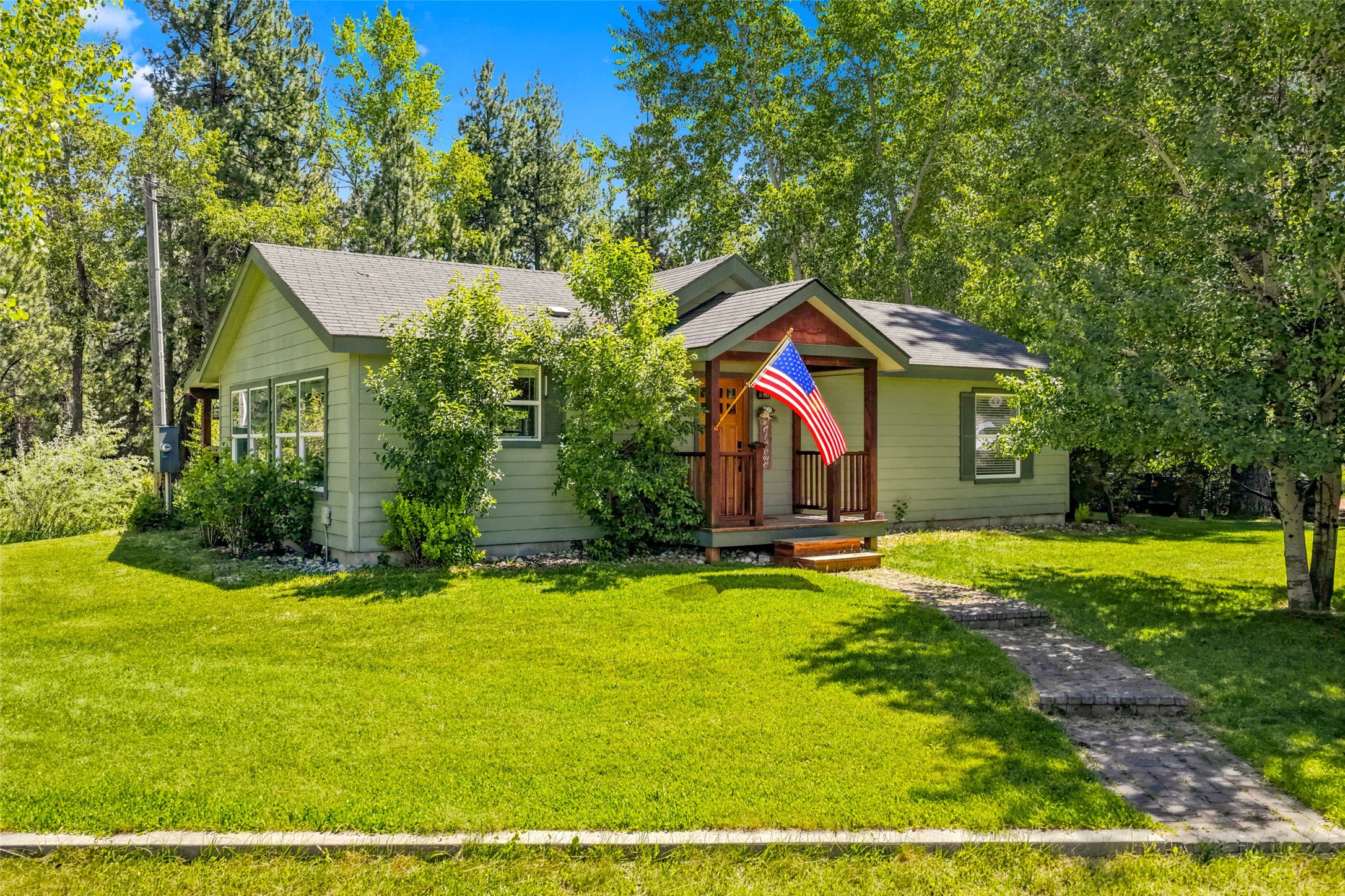 2848 E Gorus Loop Property Photo 7
