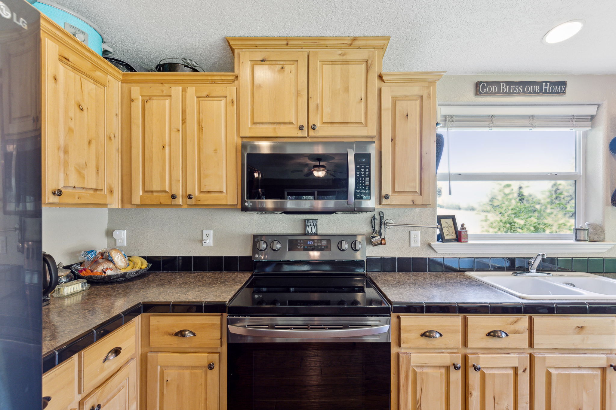 2848 E Gorus Loop Property Photo 23