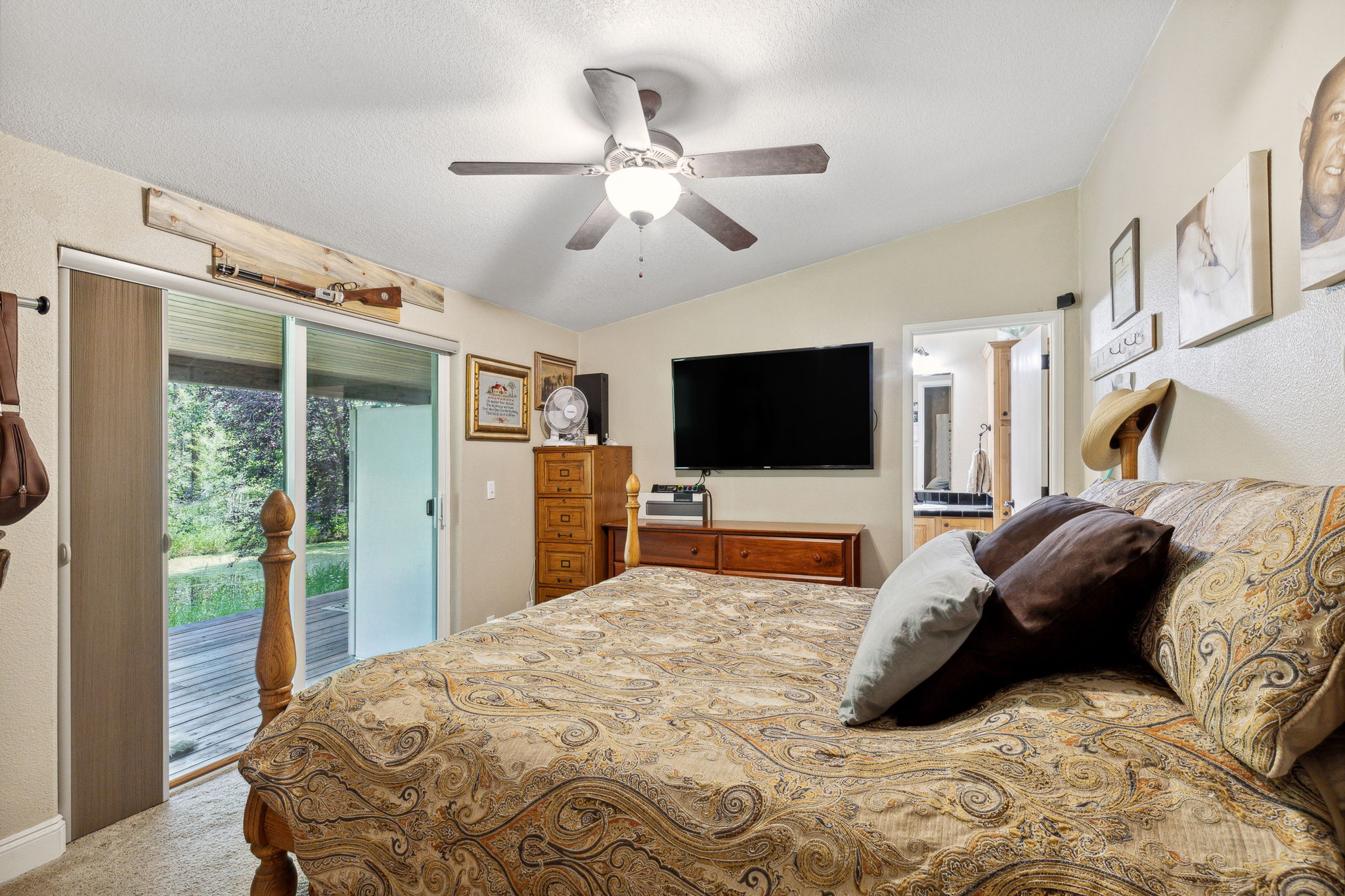 2848 E Gorus Loop Property Photo 25