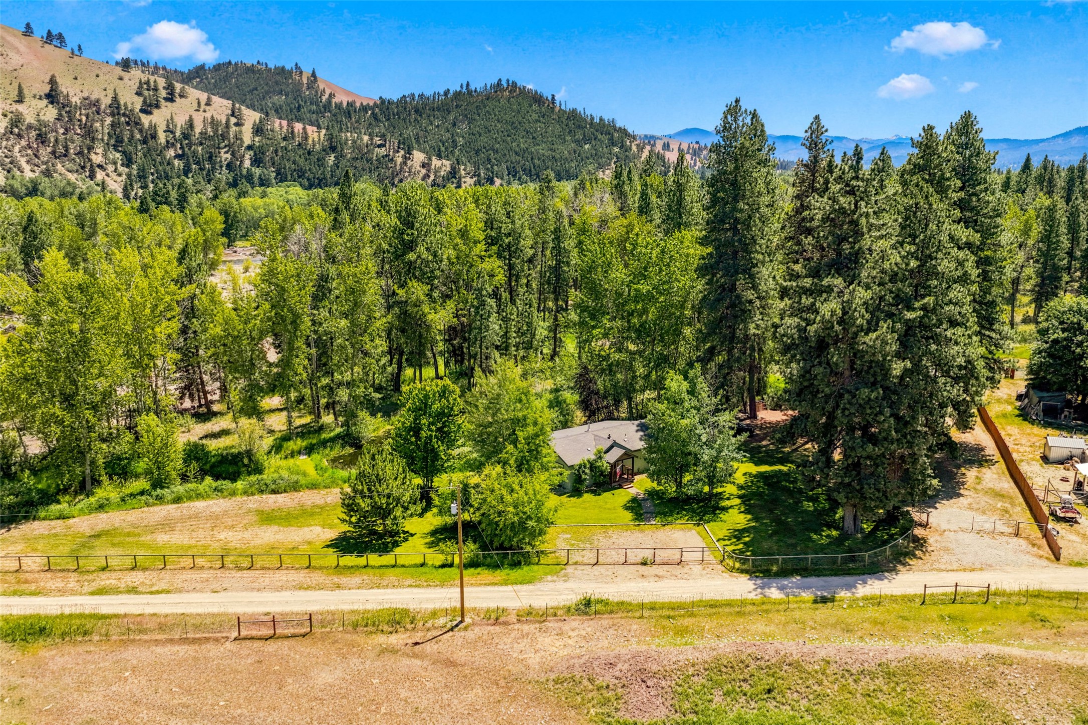2848 E Gorus Loop Property Photo 58