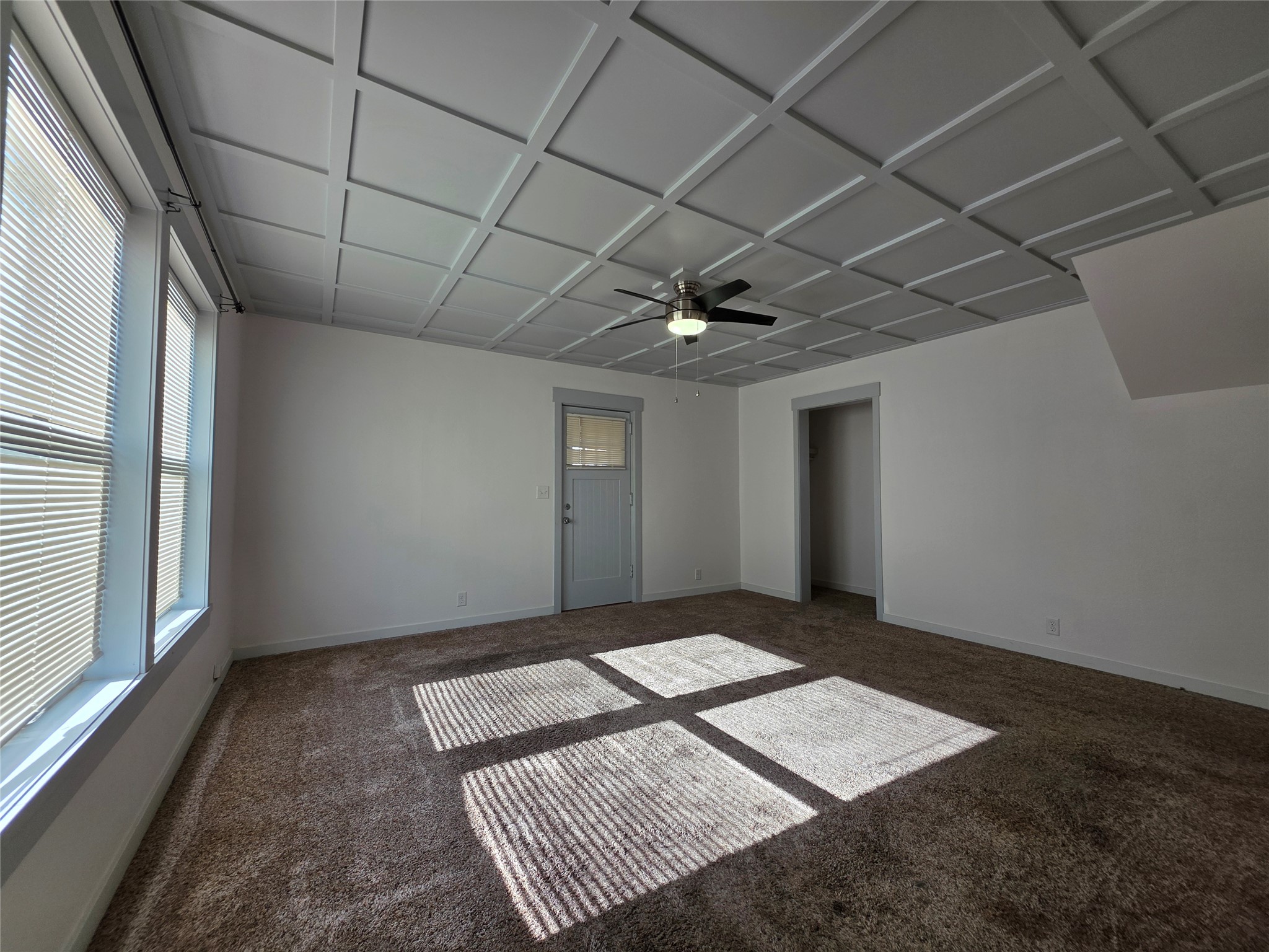 725 8th Avenue Nw Property Photo 5