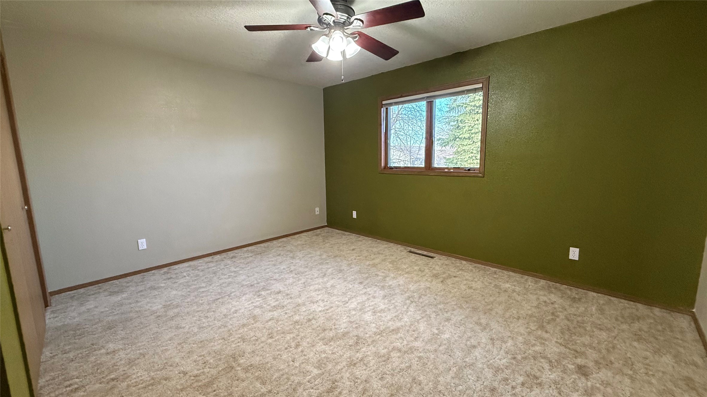 413 33rd Avenue Ne Property Photo 59