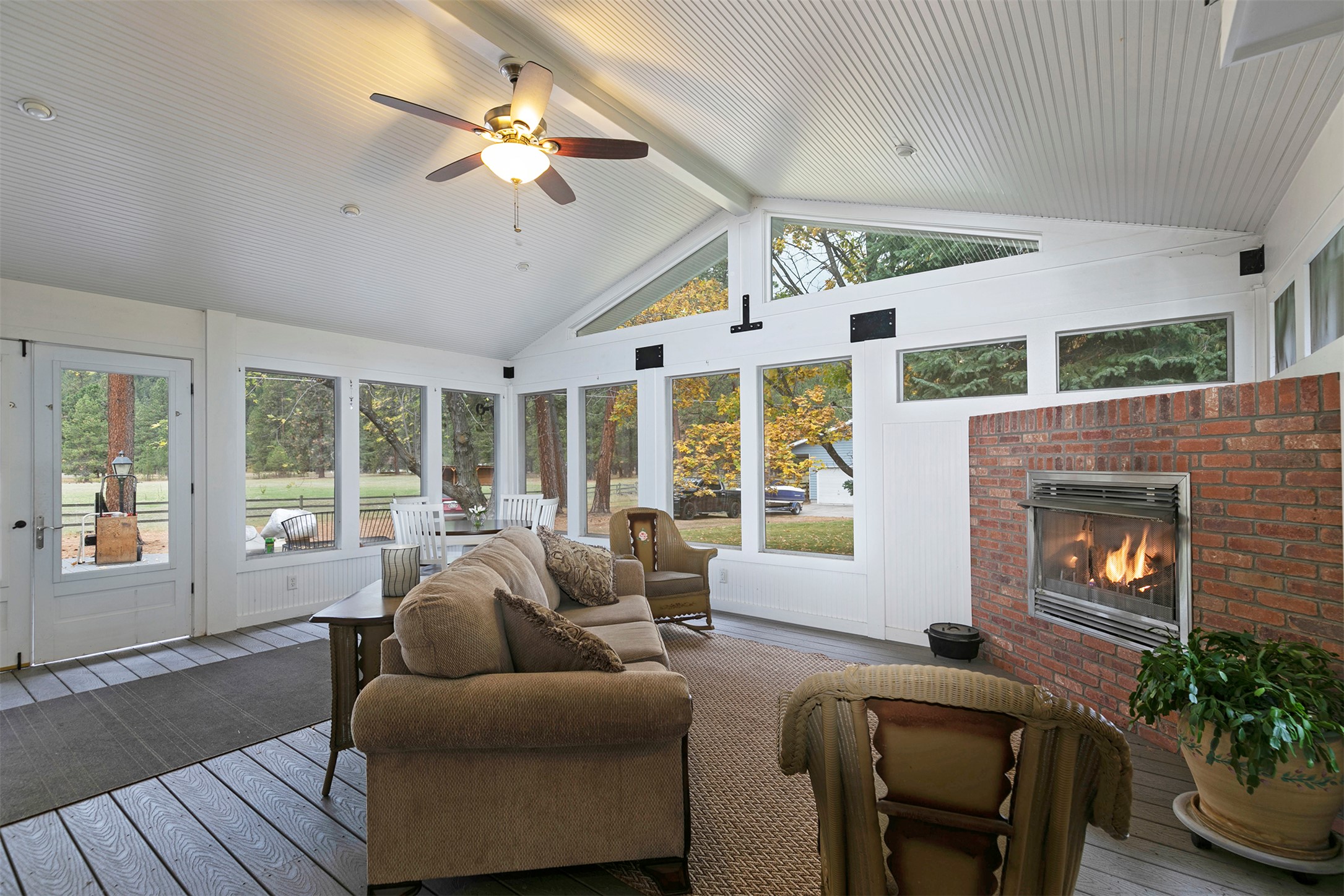 13655 Turah Road Property Photo 6