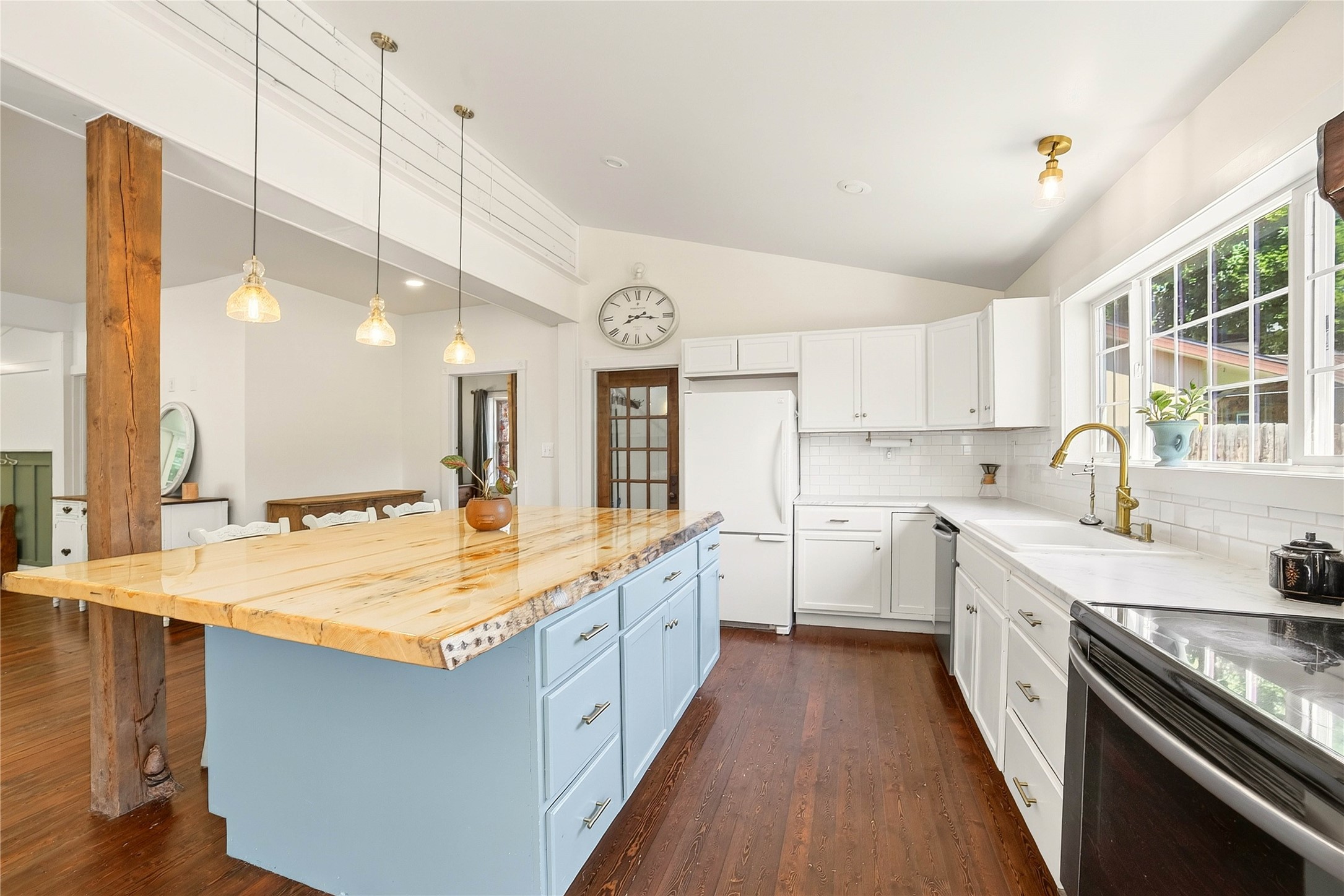 1213 3rd Avenue E Property Photo 19