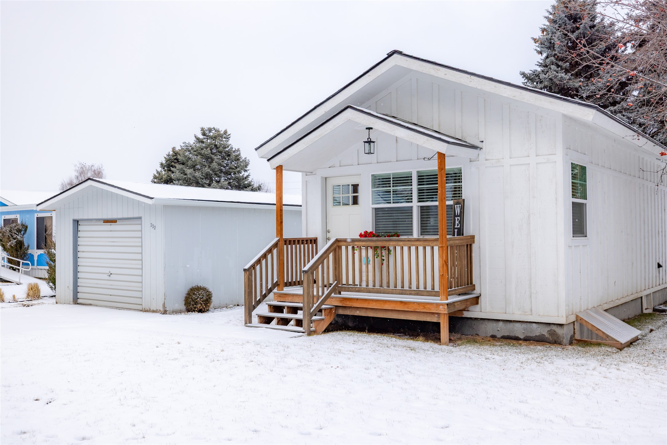222 Forest Hill Village Property Photo 2