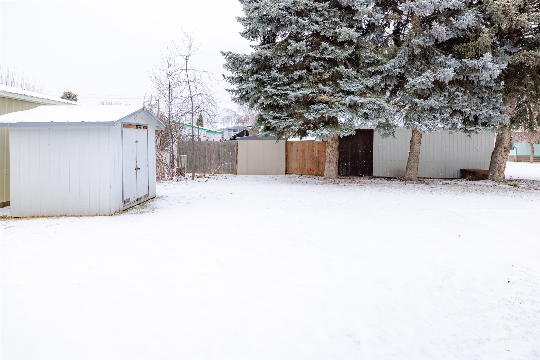 222 Forest Hill Village Property Photo 8