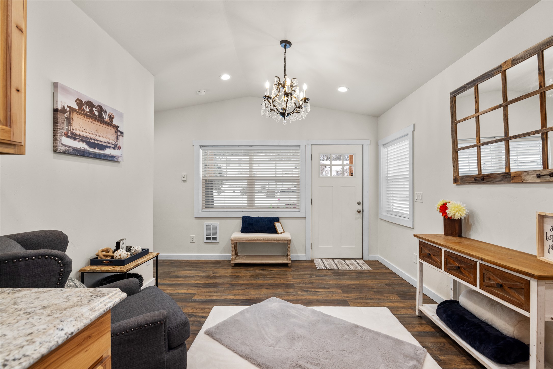 222 Forest Hill Village Property Photo 15