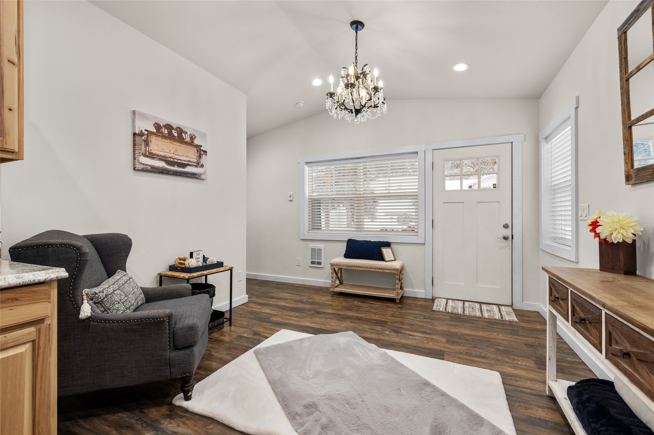 222 Forest Hill Village Property Photo 16