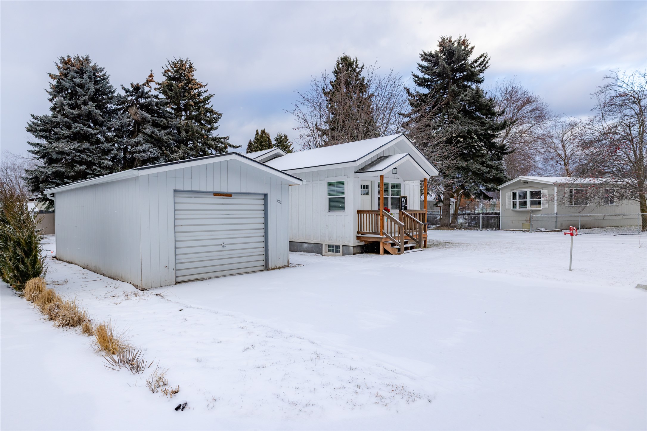 222 Forest Hill Village Property Photo 35