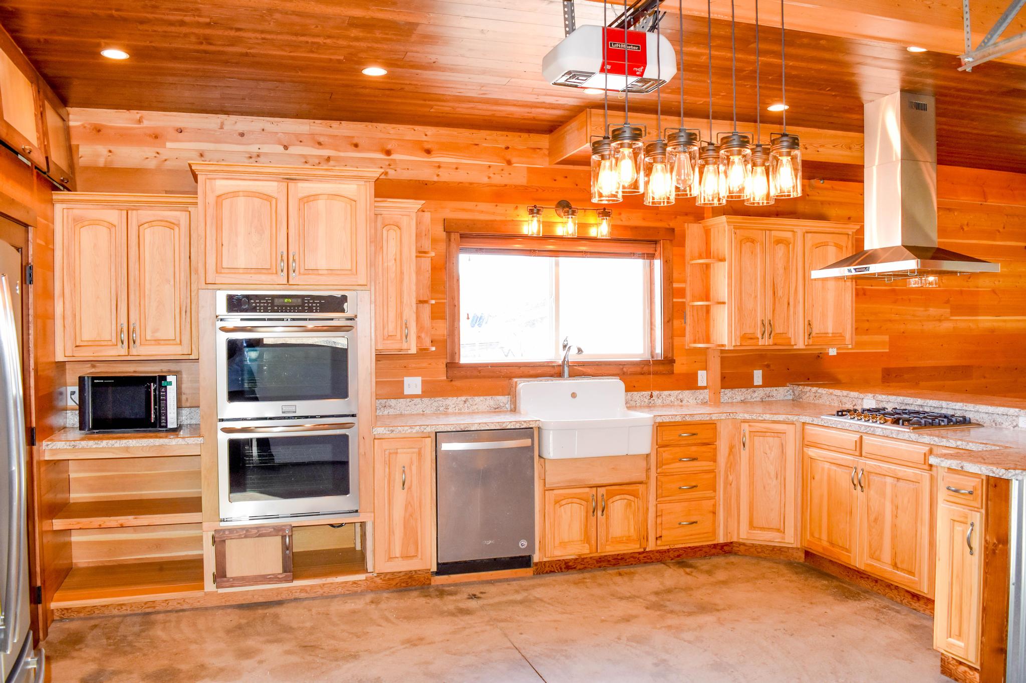 41631 City Lights Court Property Photo 8