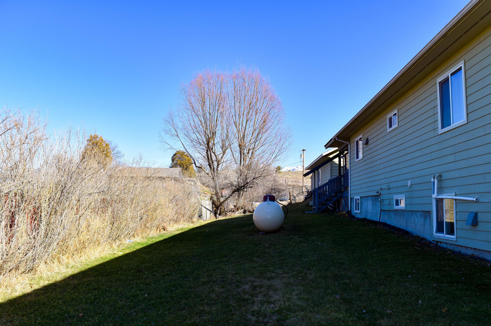 1401 12th Avenue E Property Photo 54
