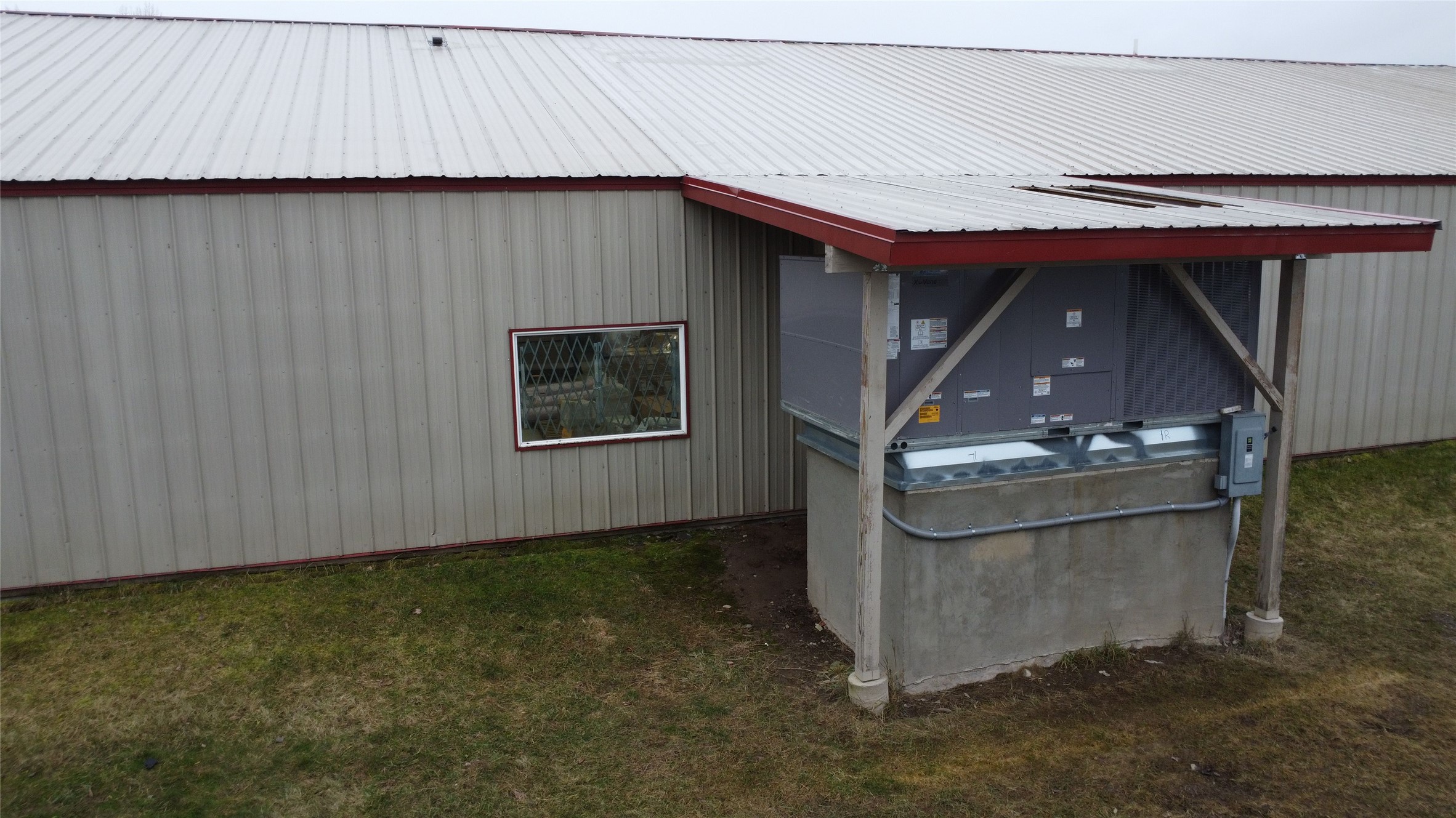 131 Commerce Way Property Photo 6
