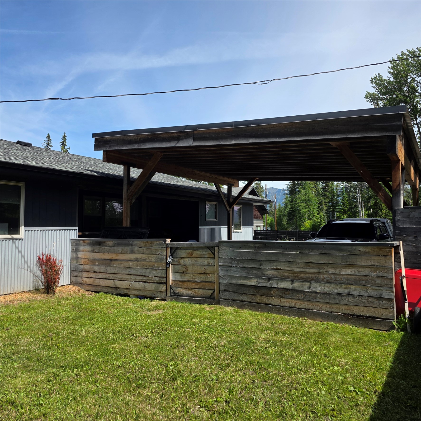 2010 Benchmark Lane Property Photo 11