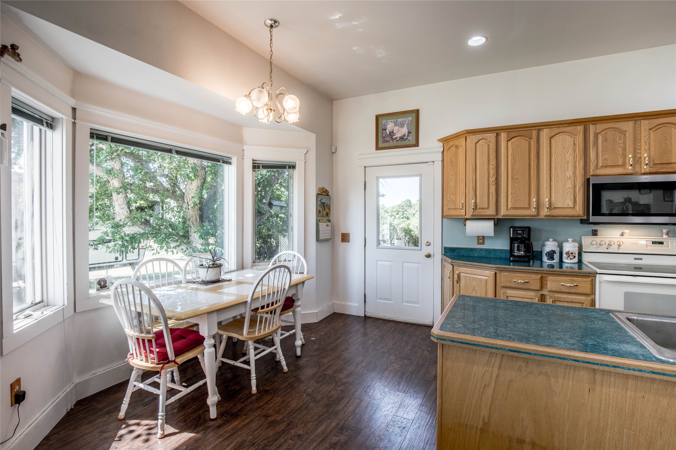 204 Boundary Street Property Photo 8