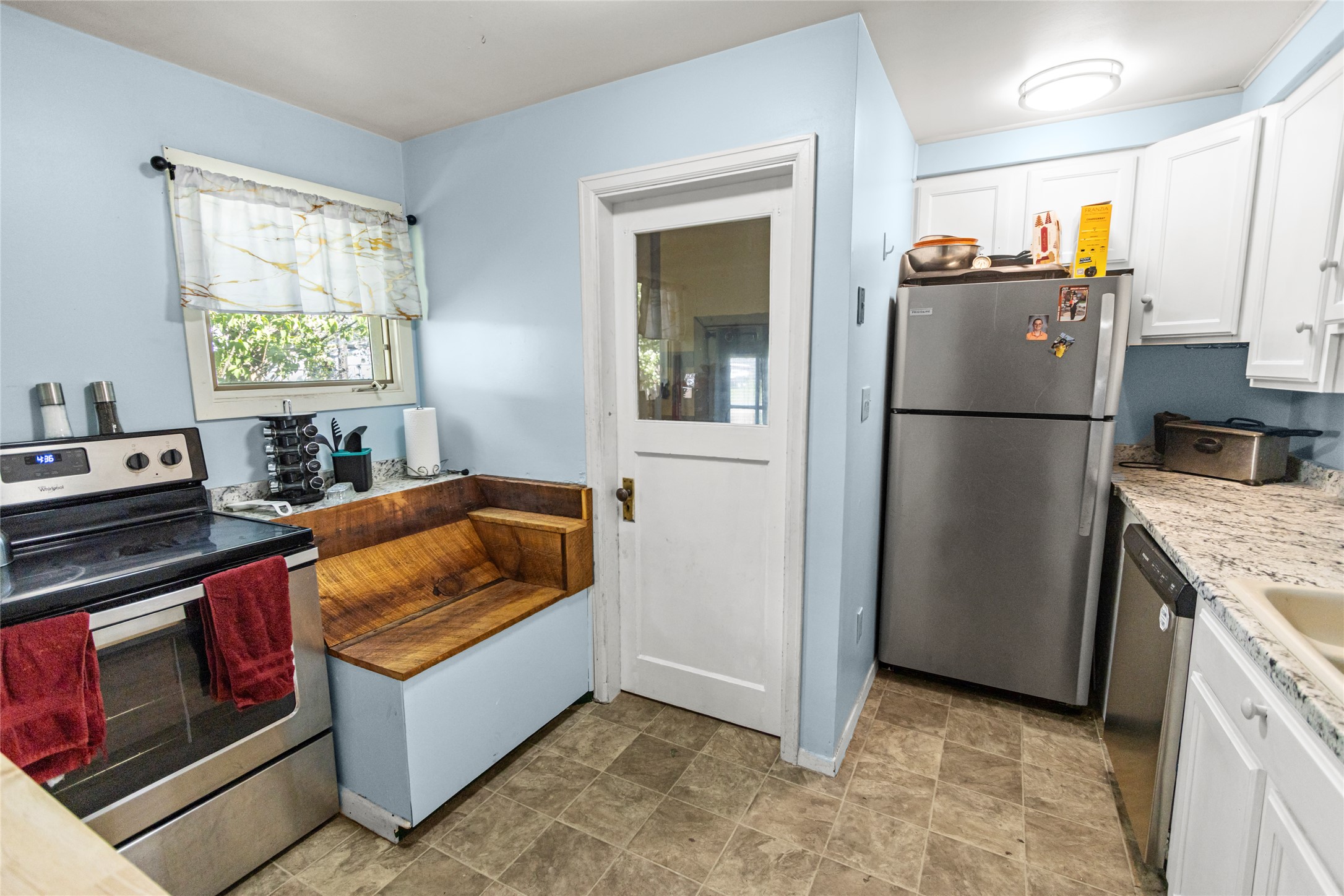 1108 6th Street W Property Photo 16