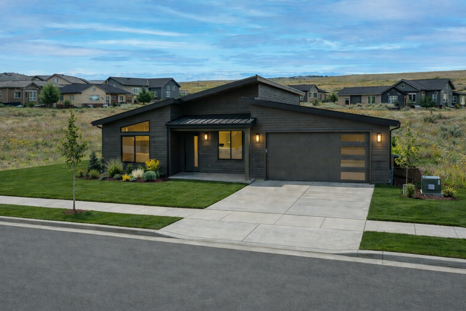 2742 Lone Chief Loop Property Photo 2