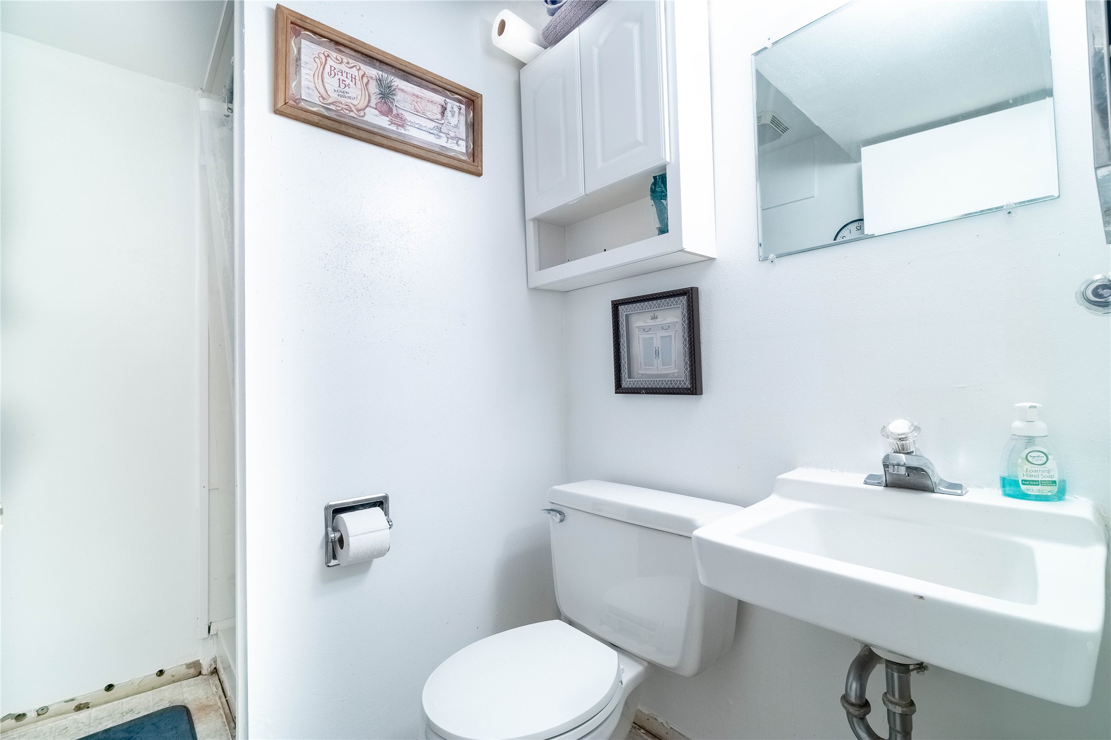 419 Russell Lane Property Photo 24