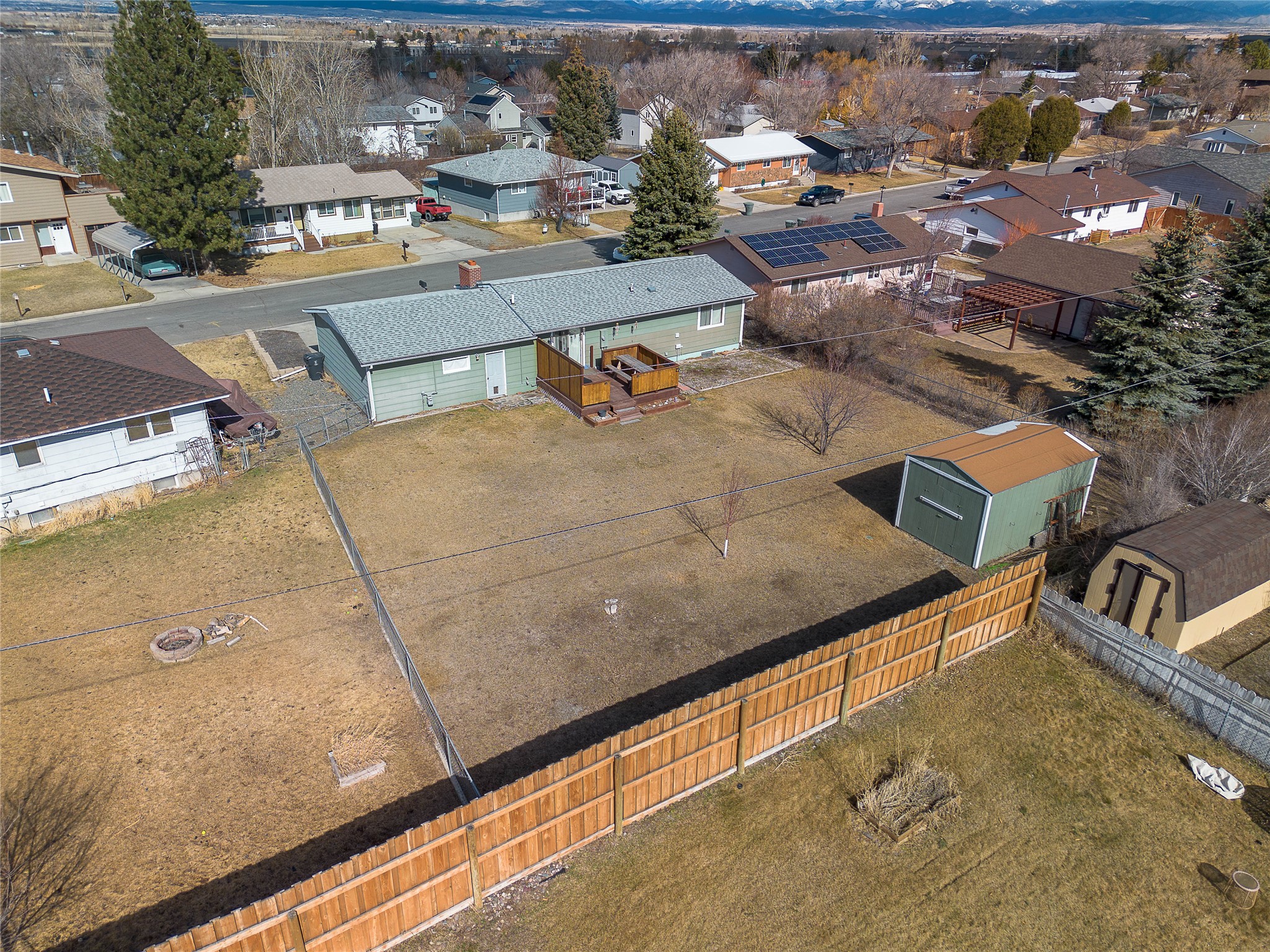 419 Russell Lane Property Photo 27