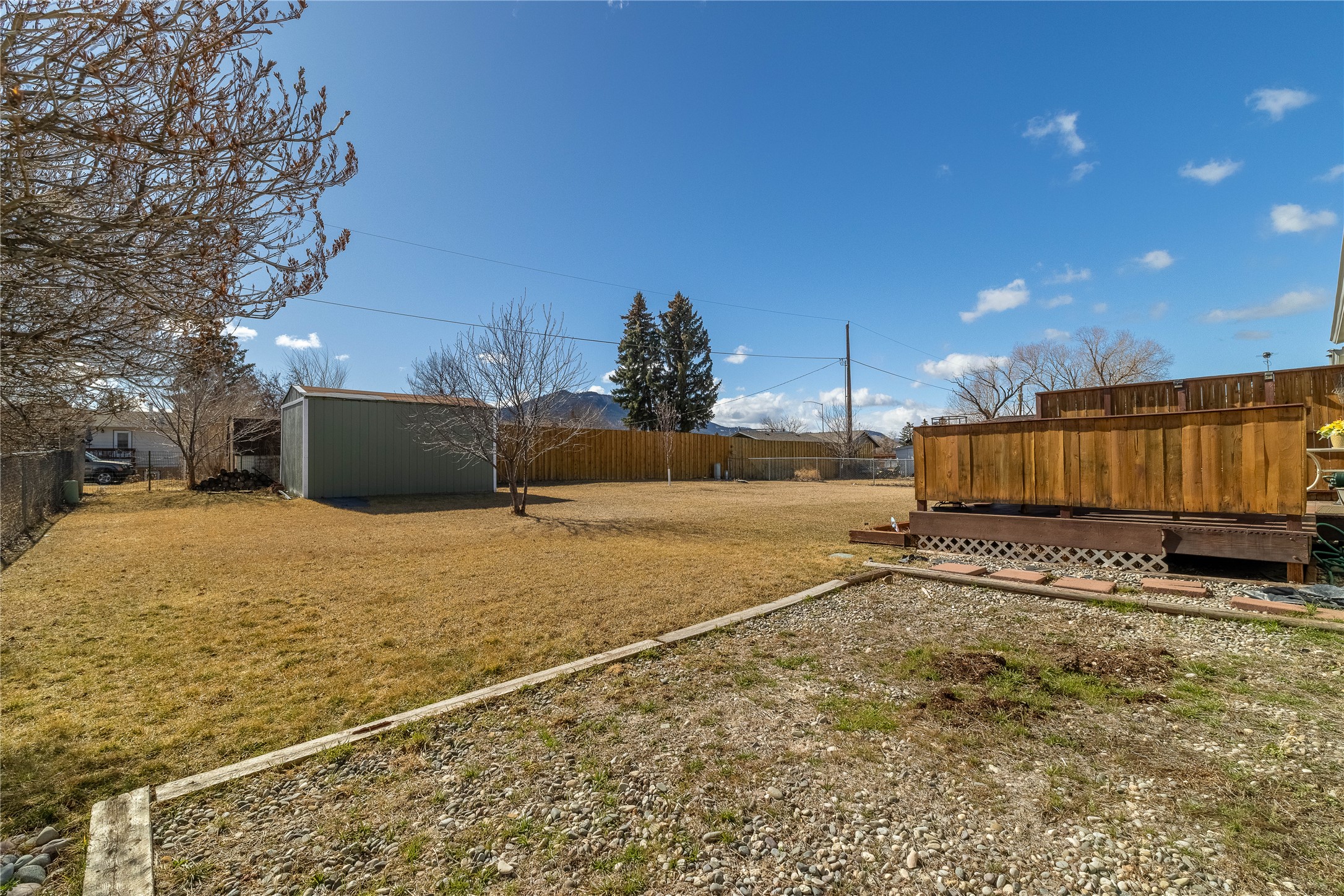 419 Russell Lane Property Photo 34