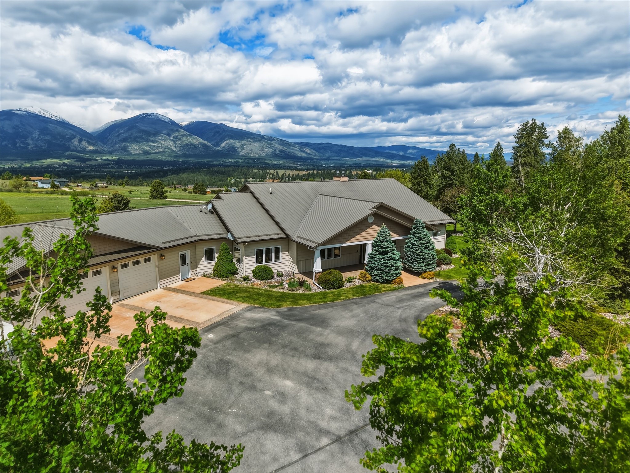 460 Windwalker Trail Property Photo 1