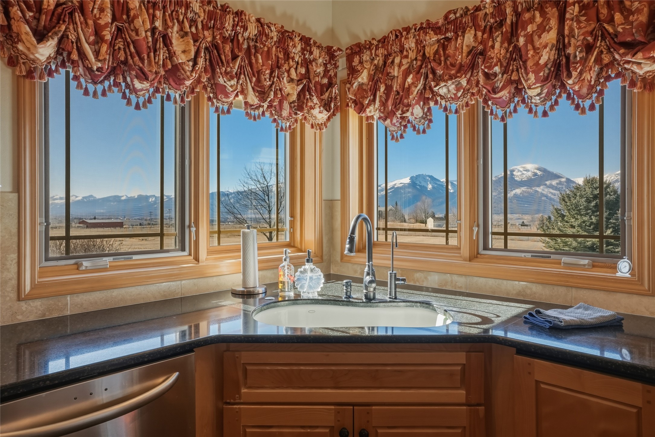 460 Windwalker Trail Property Photo 13