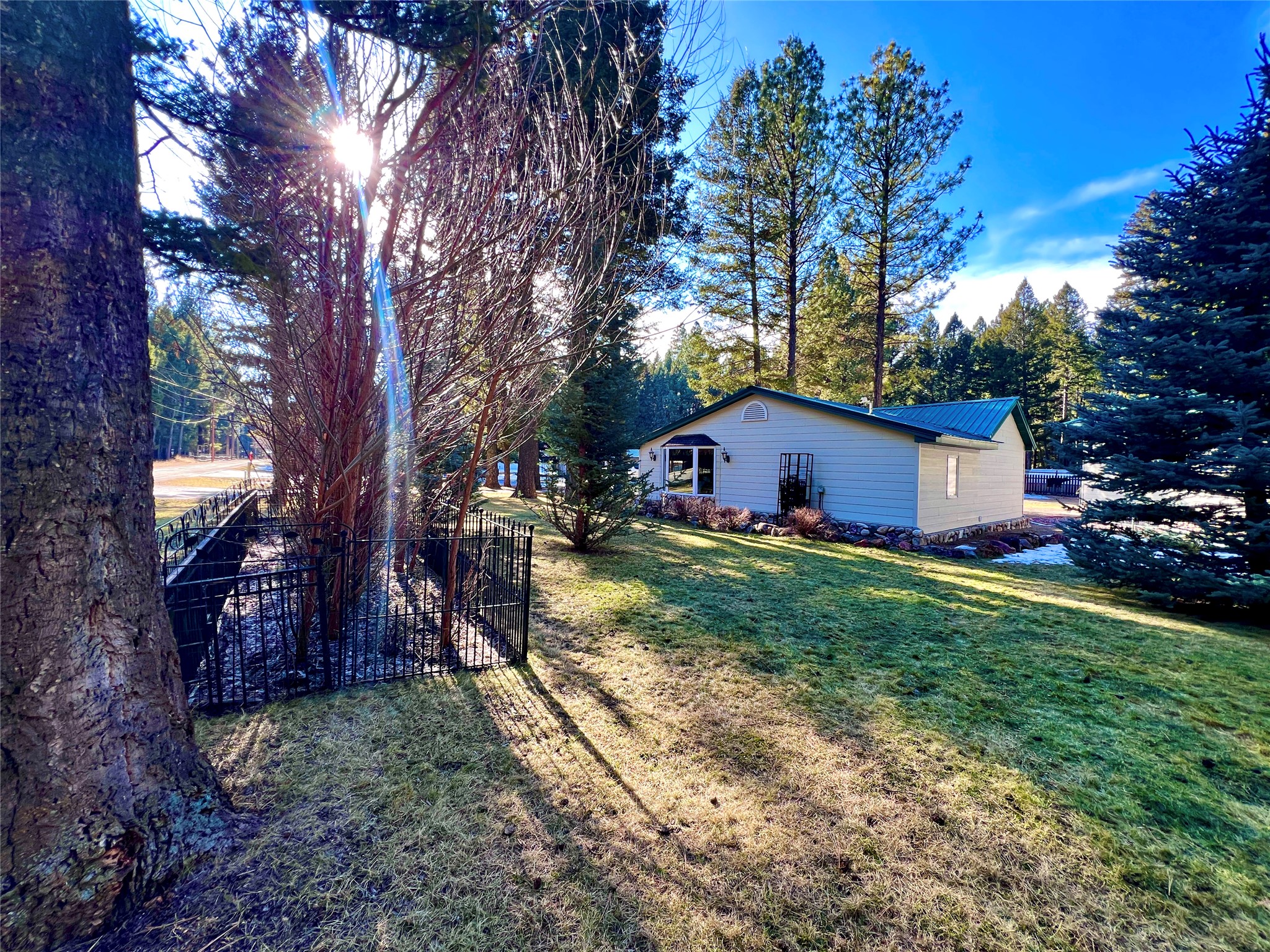 208 4th Avenue Property Photo 18