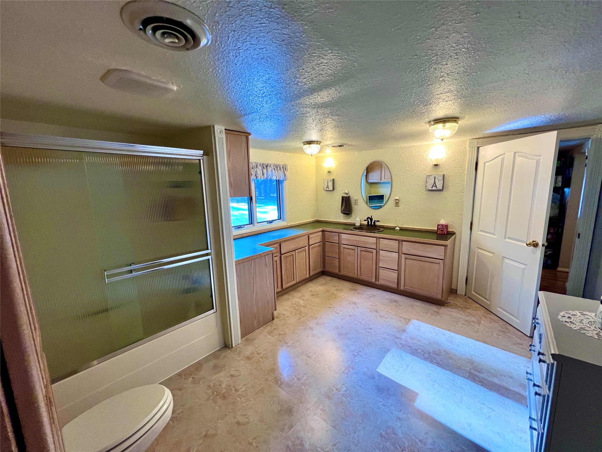 208 4th Avenue Property Photo 69