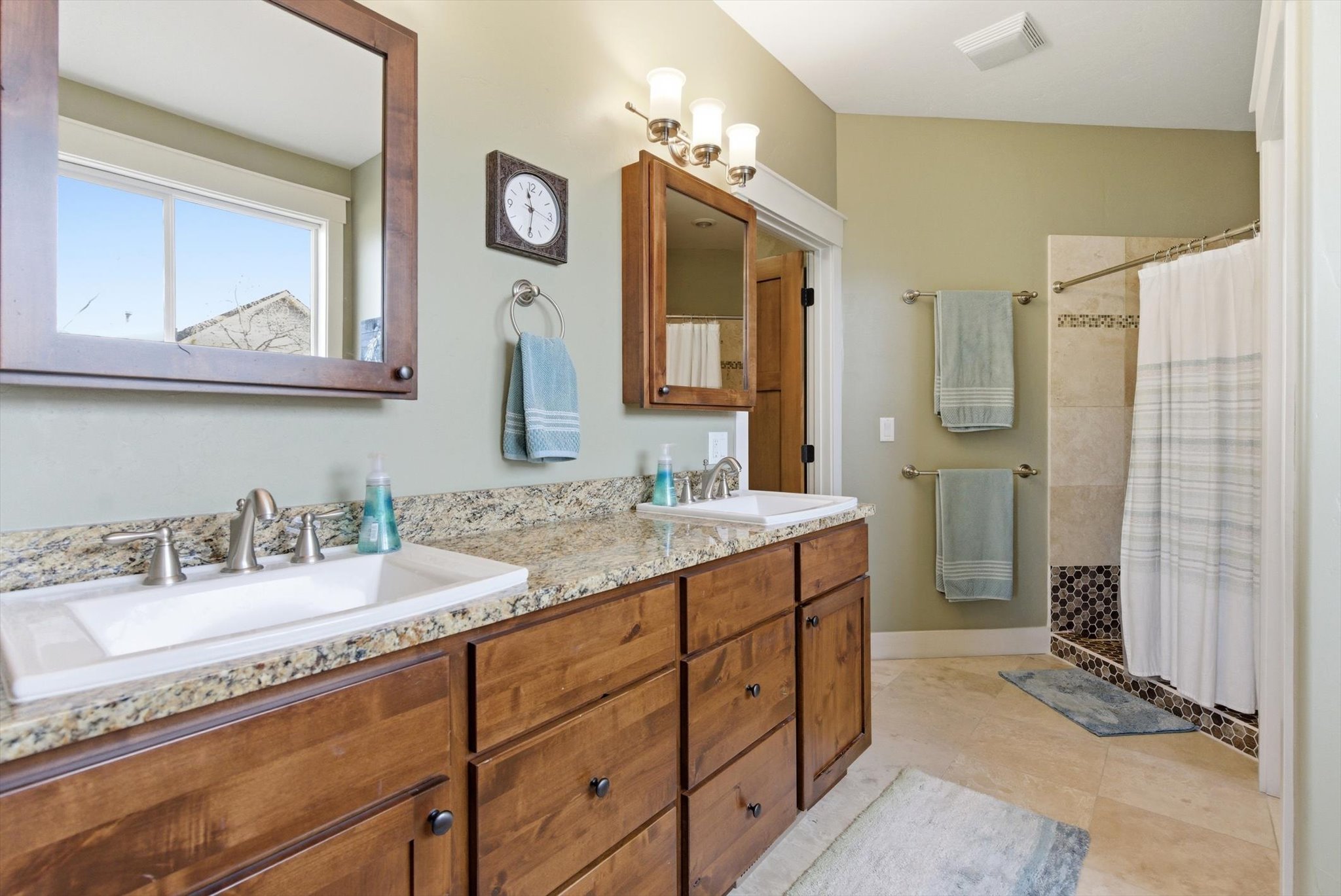 200 Aspen Loop Property Photo 25
