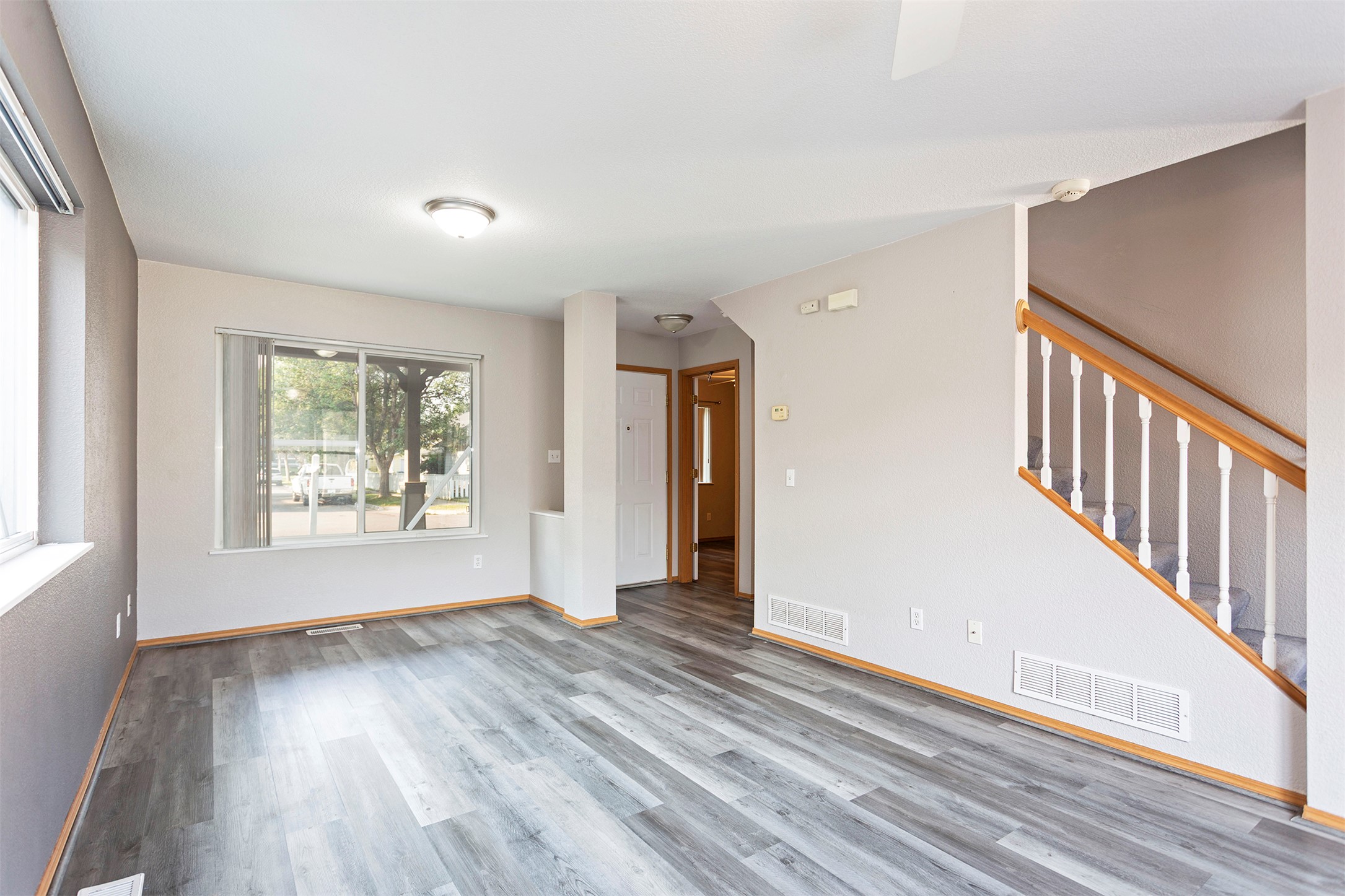 4672 Bordeaux Boulevard Property Photo 7