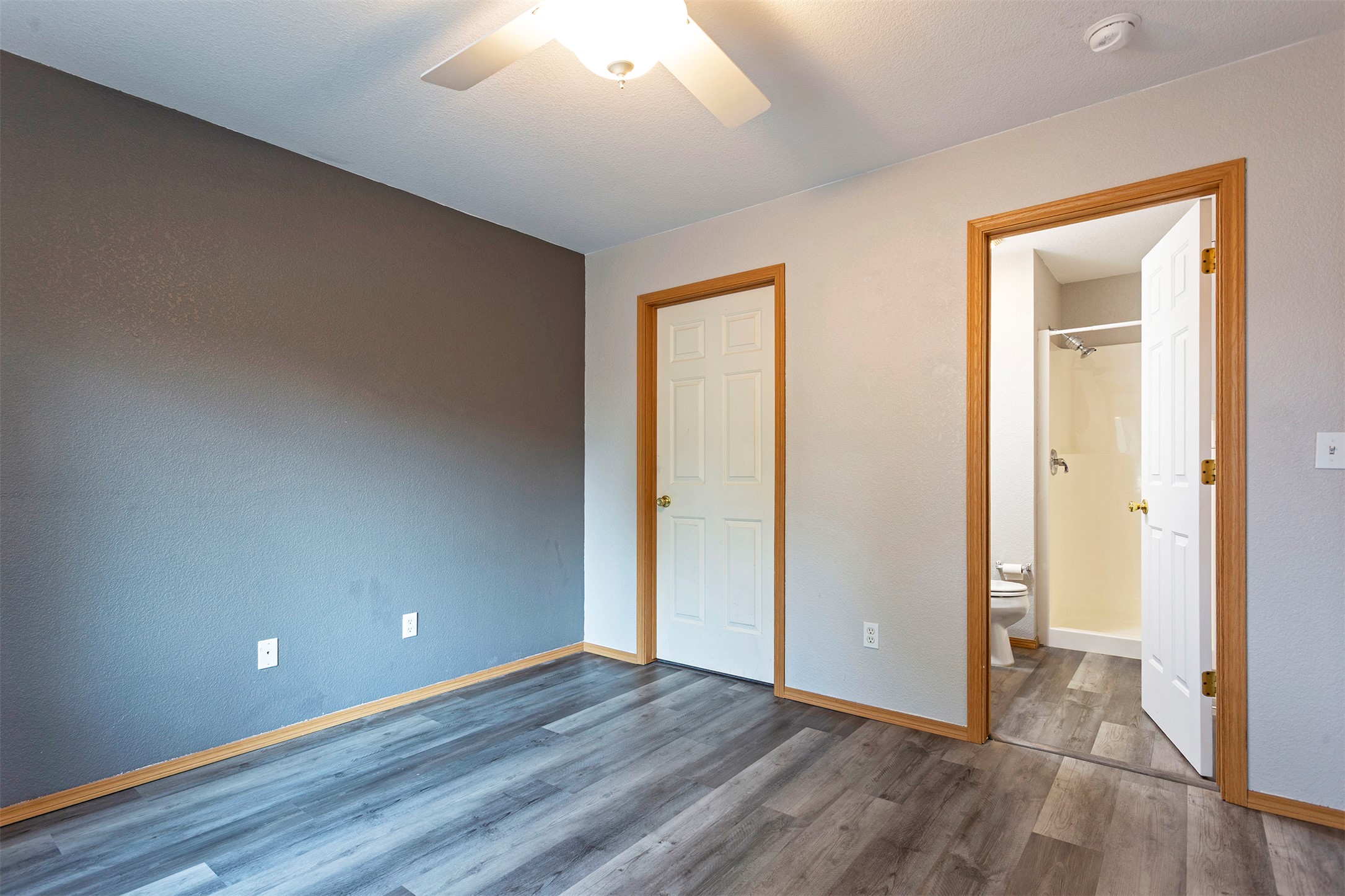 4672 Bordeaux Boulevard Property Photo 18