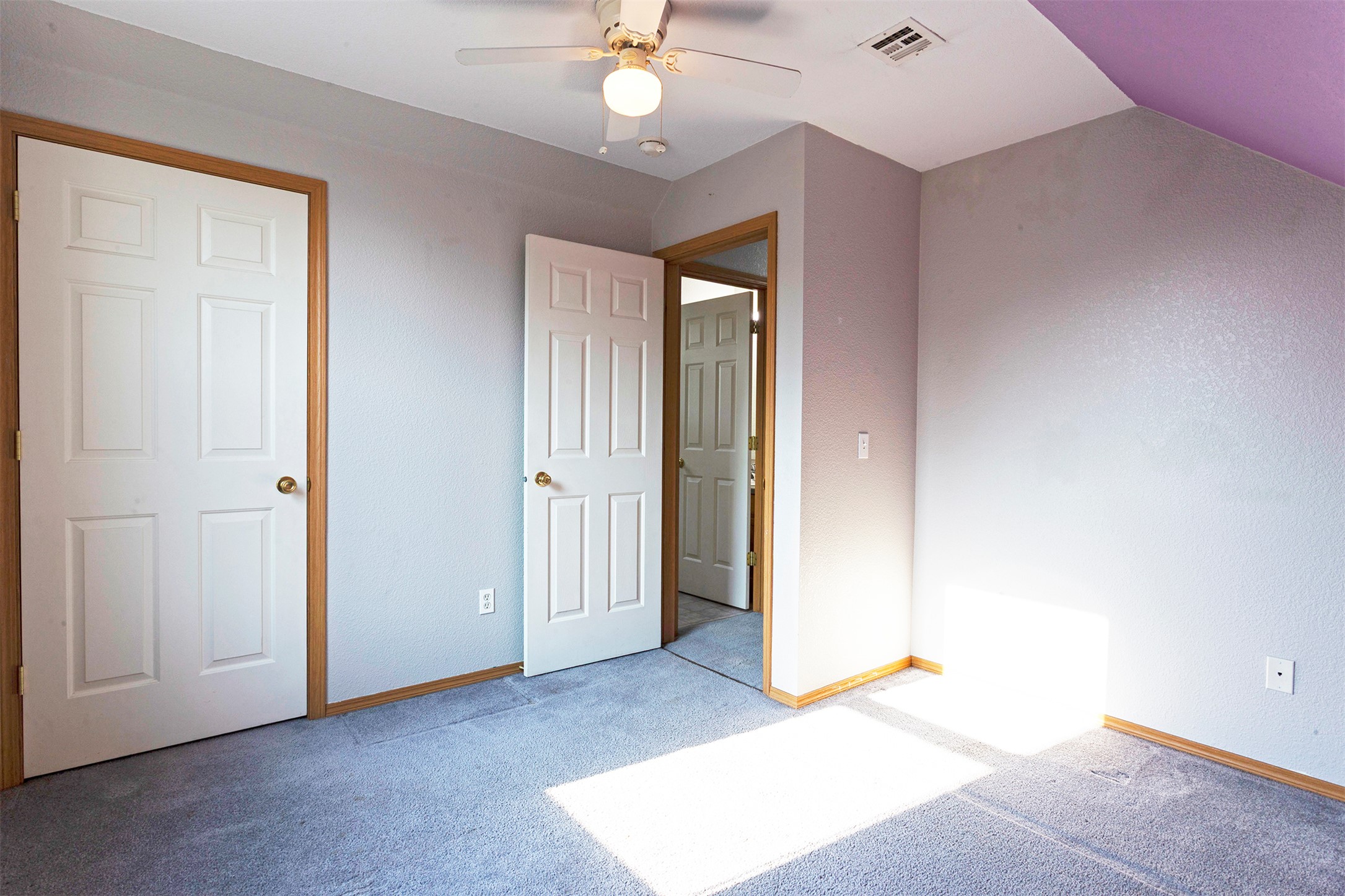 4672 Bordeaux Boulevard Property Photo 30